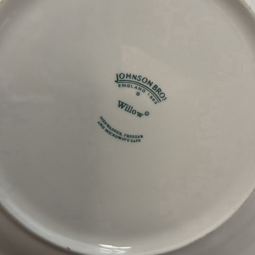Blue and White Willow Pattern Dish Lot w/ Blue Glass - image 7 of 7