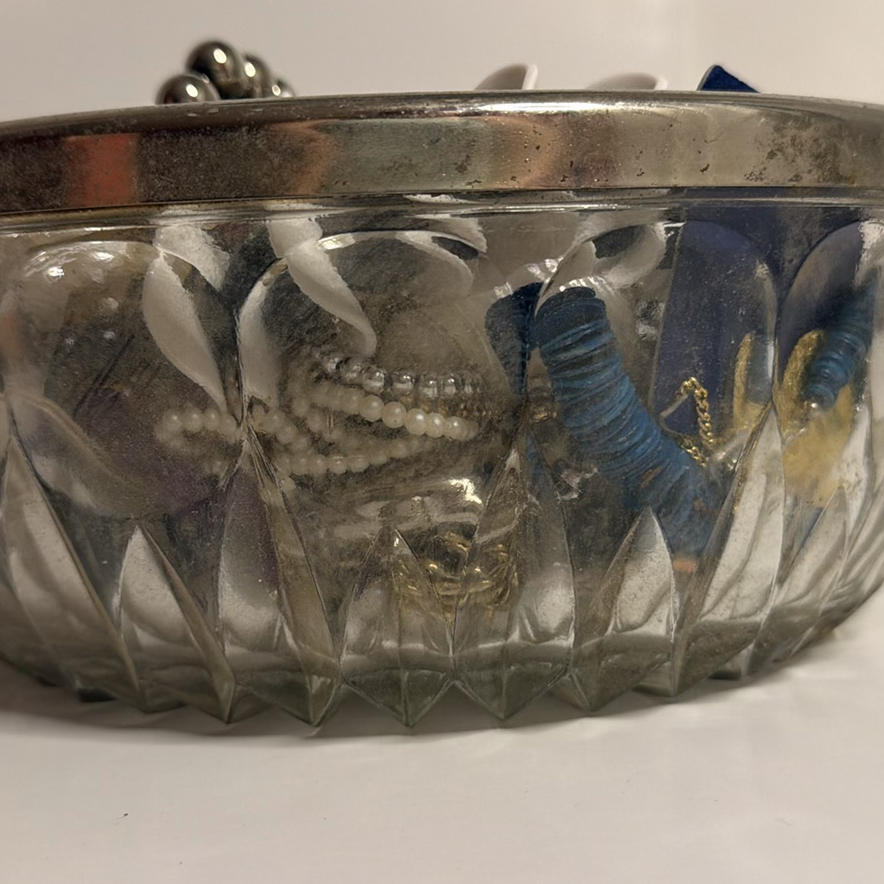 Assorted Beaded Jewelry in Collectible Bowl - image 2 of 3