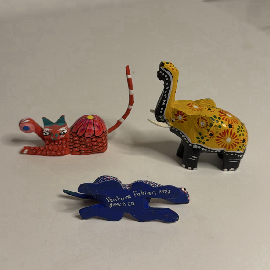 Lot of Small Oaxaca Mexican Folk Art Figurines - image 3 of 3