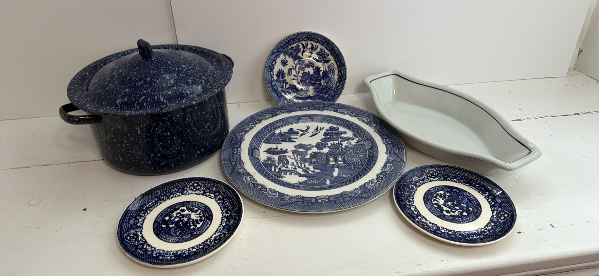 Kitchen Lot including Willow Pieces - image 1 of 4