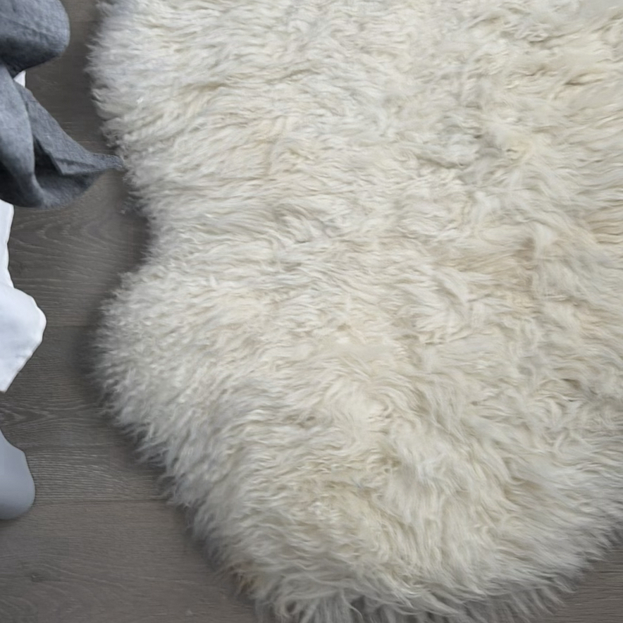 White Sheepskin Rug - image 6 of 10