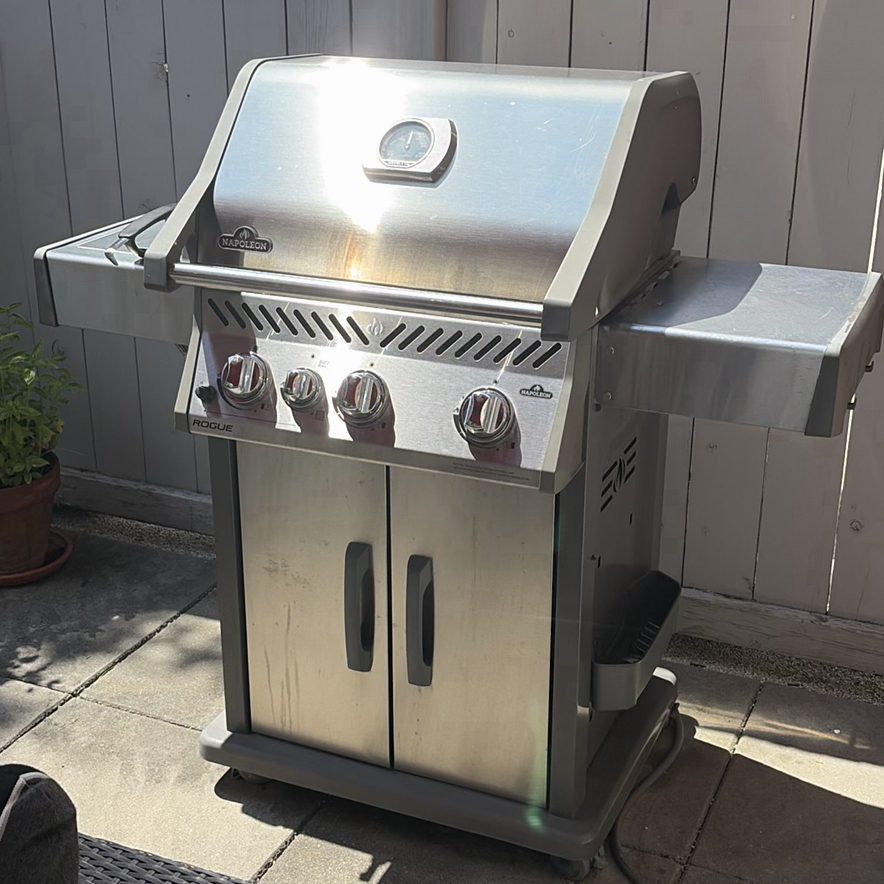 Napoleon Rogue Stainless Steel Gas Grill & Accessories - image 1 of 18