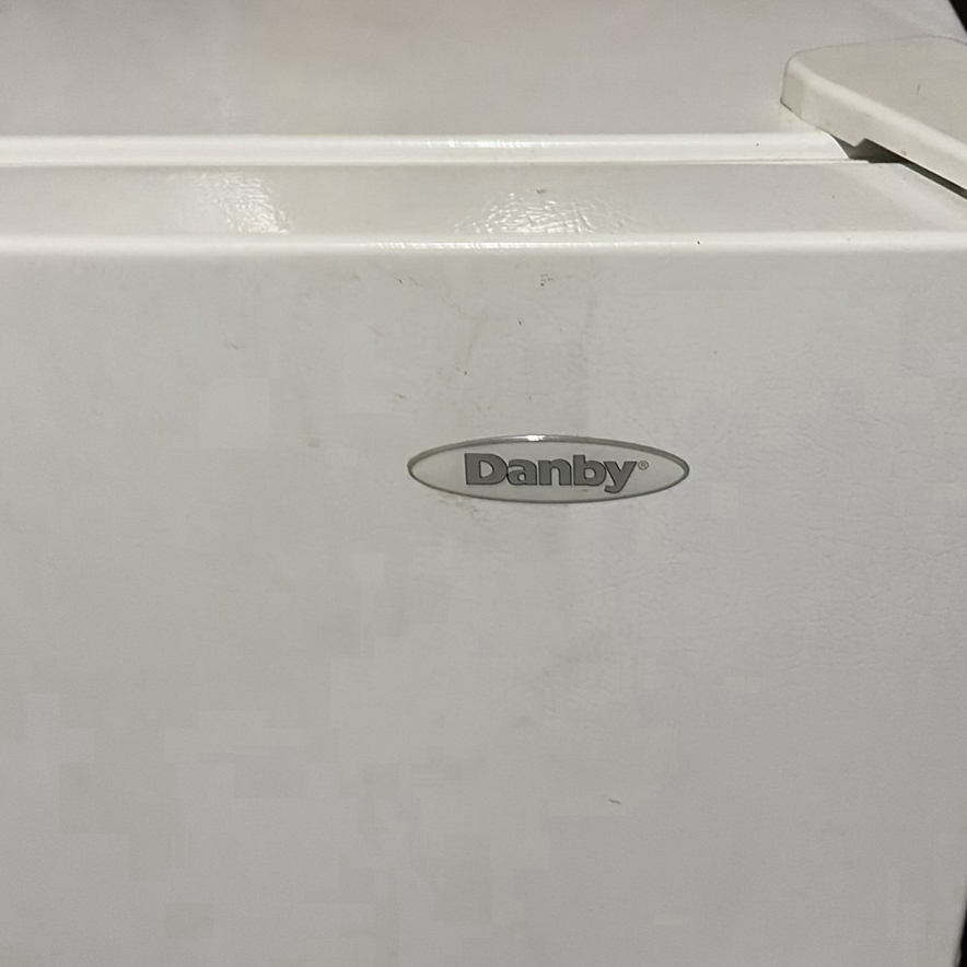 Danby Compact White Refrigerator - image 2 of 8
