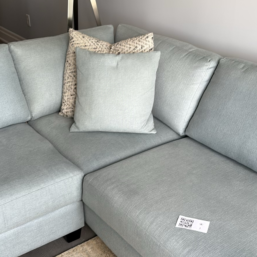 URBAN BARN Sectional Sofa - image 7 of 22