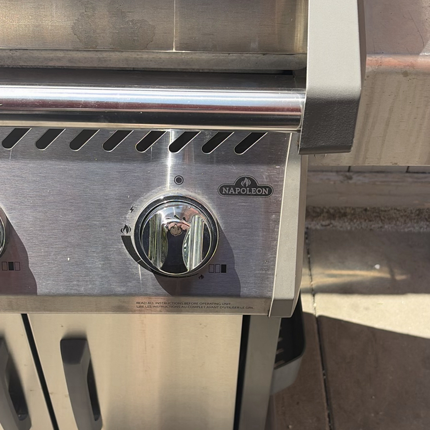 Napoleon Rogue Stainless Steel Gas Grill & Accessories - image 2 of 18