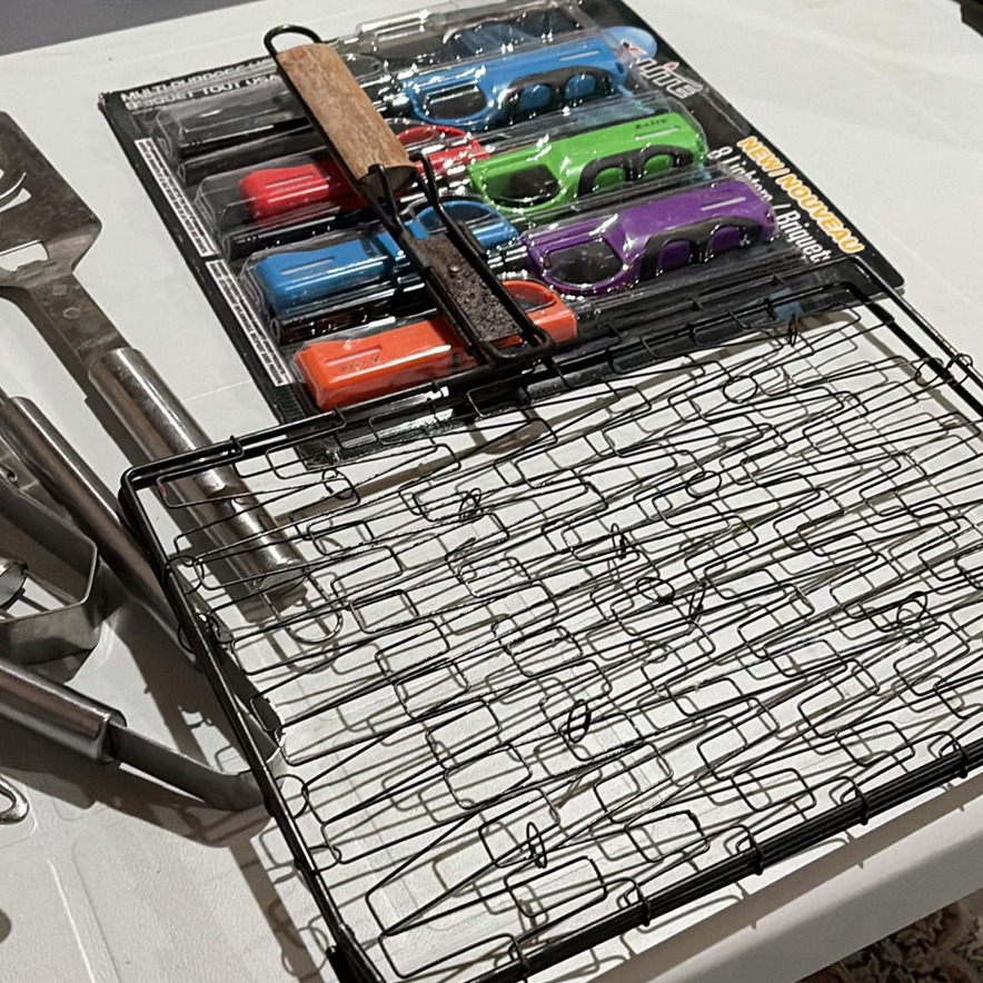 Napoleon Rogue Stainless Steel Gas Grill & Accessories - image 17 of 18