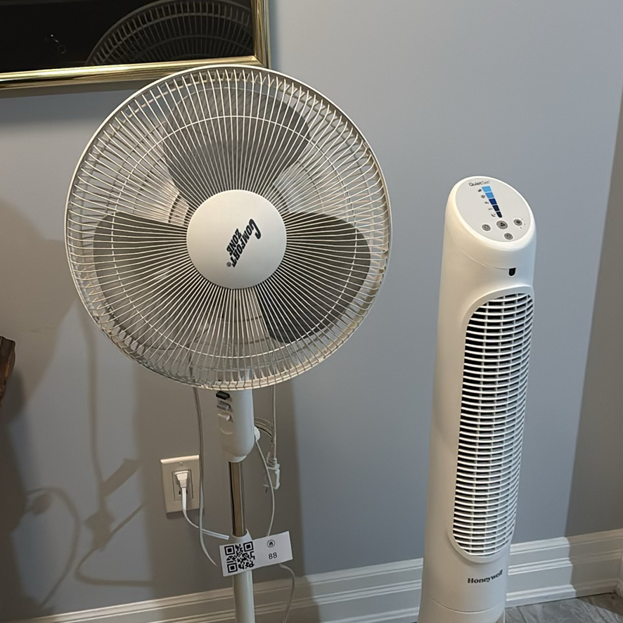 Comfort Zone Pedestal Fan and Honeywell QuietSet Tower Fan - image 9 of 12