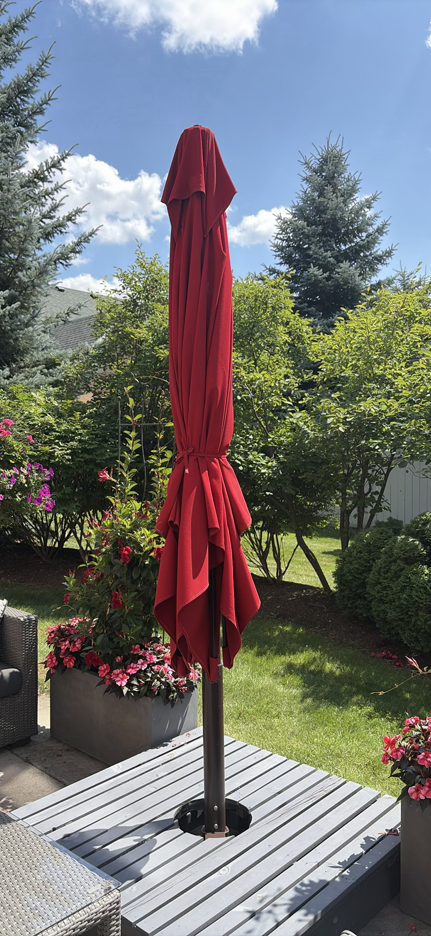 SIMPLY SHADE Cantilever Patio Umbrella 10’ - image 1 of 18