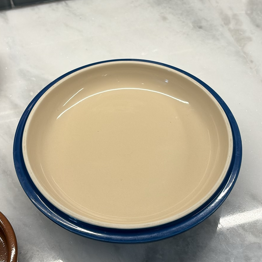 Le CREUSET Blue Covered Casserole Dish with Six Small Ramekins - image 4 of 9