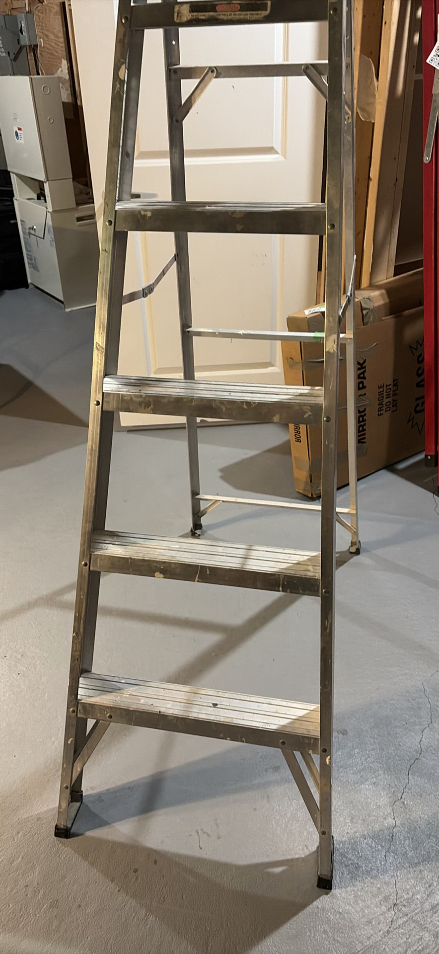 Lite 6-Foot Aluminum Step Ladder - image 4 of 8