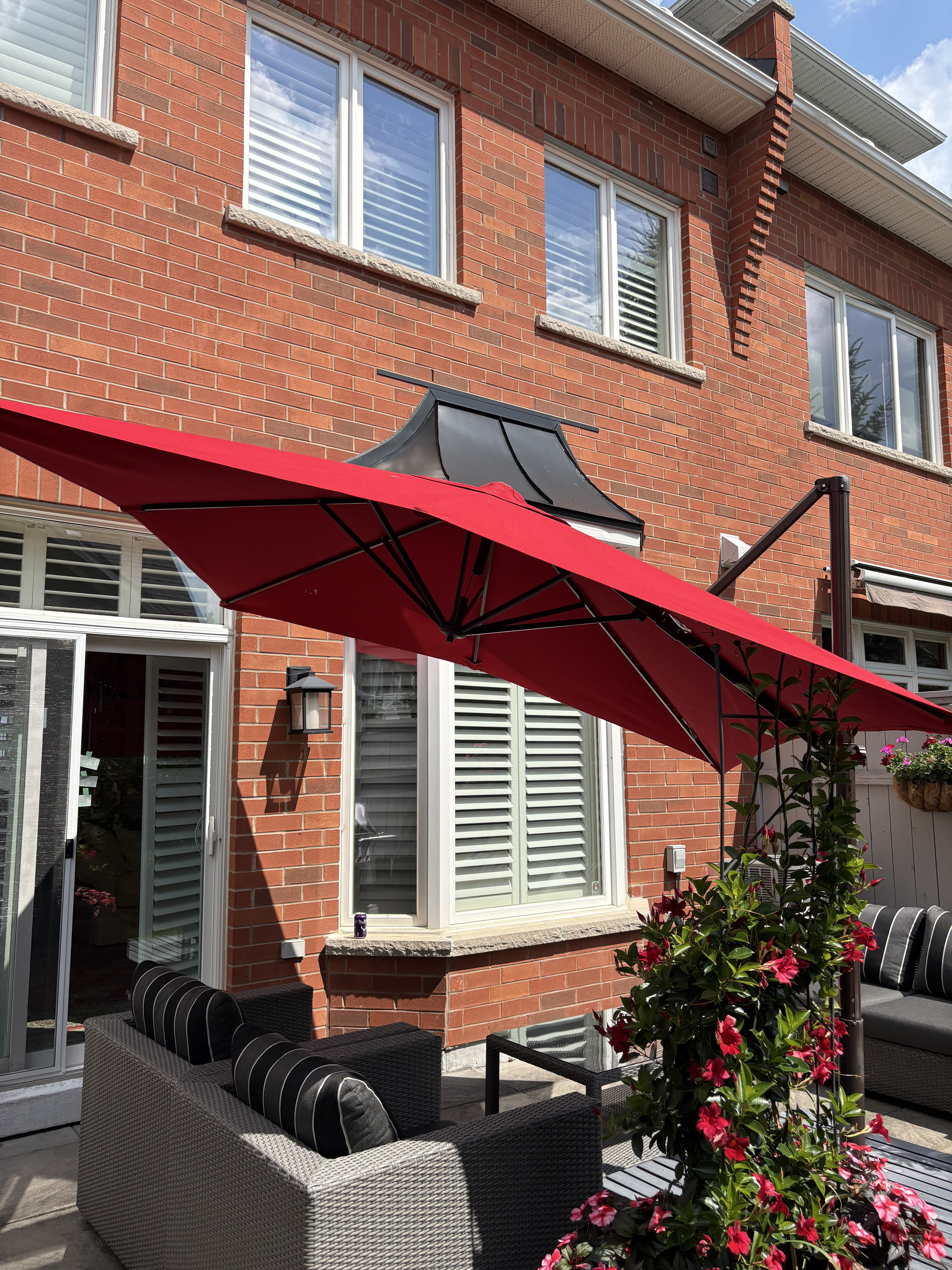 SIMPLY SHADE Cantilever Patio Umbrella 10’ - image 7 of 18