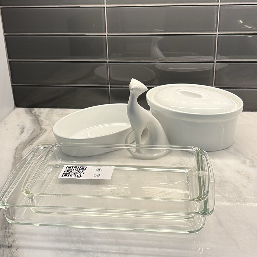 Apilco Porcelain Baking Dishes & PYREX - image 1 of 12