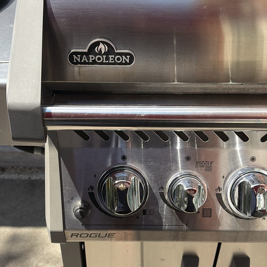 Napoleon Rogue Stainless Steel Gas Grill & Accessories - image 4 of 18
