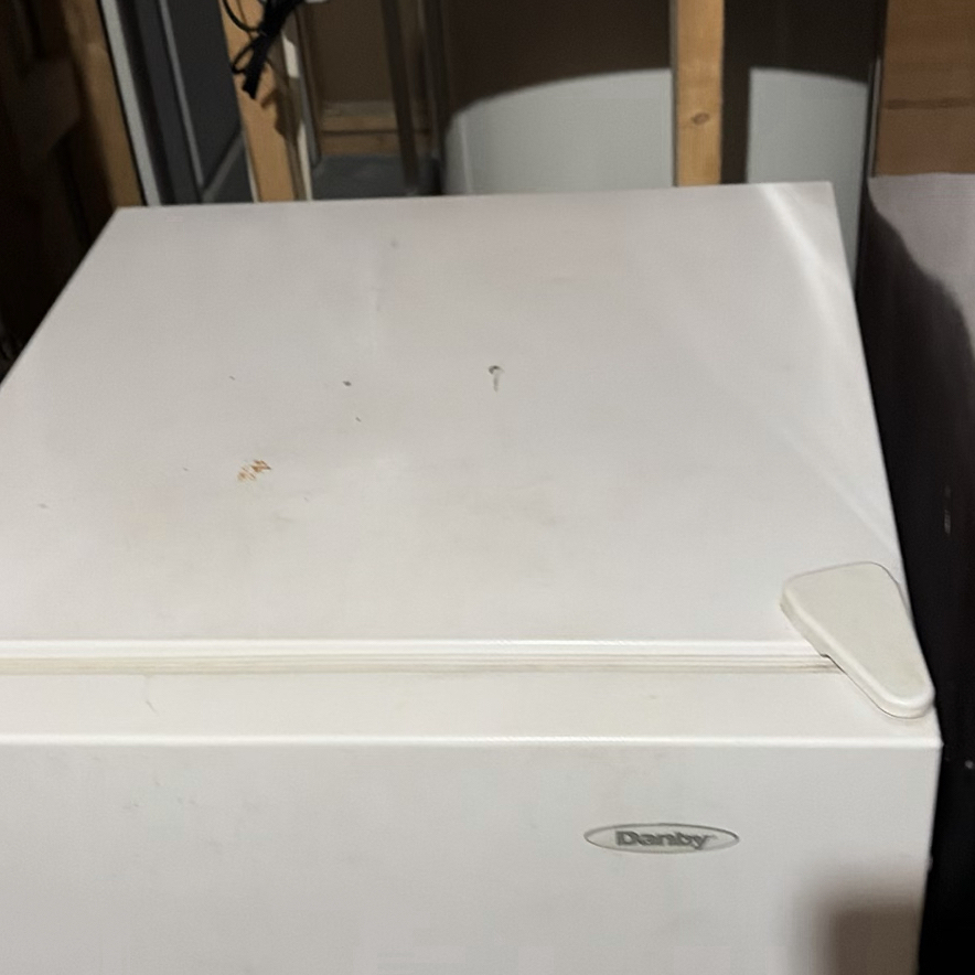 Danby Compact White Refrigerator - image 3 of 8