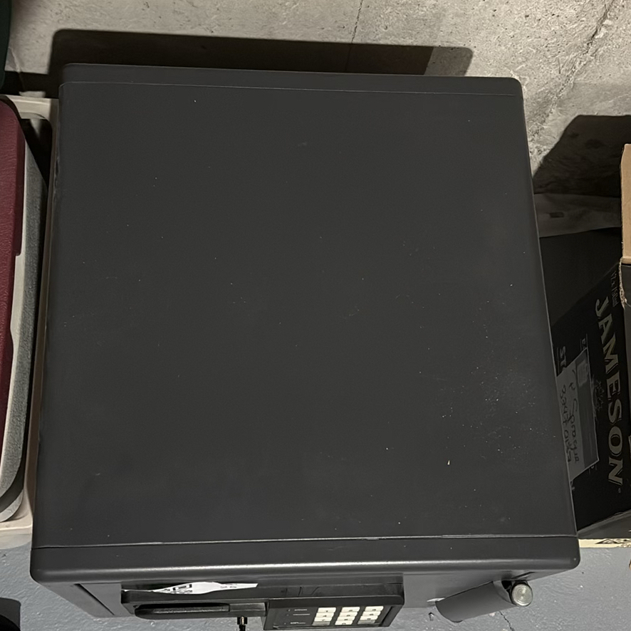 Sentry Electronic Keypad Safe - image 3 of 9