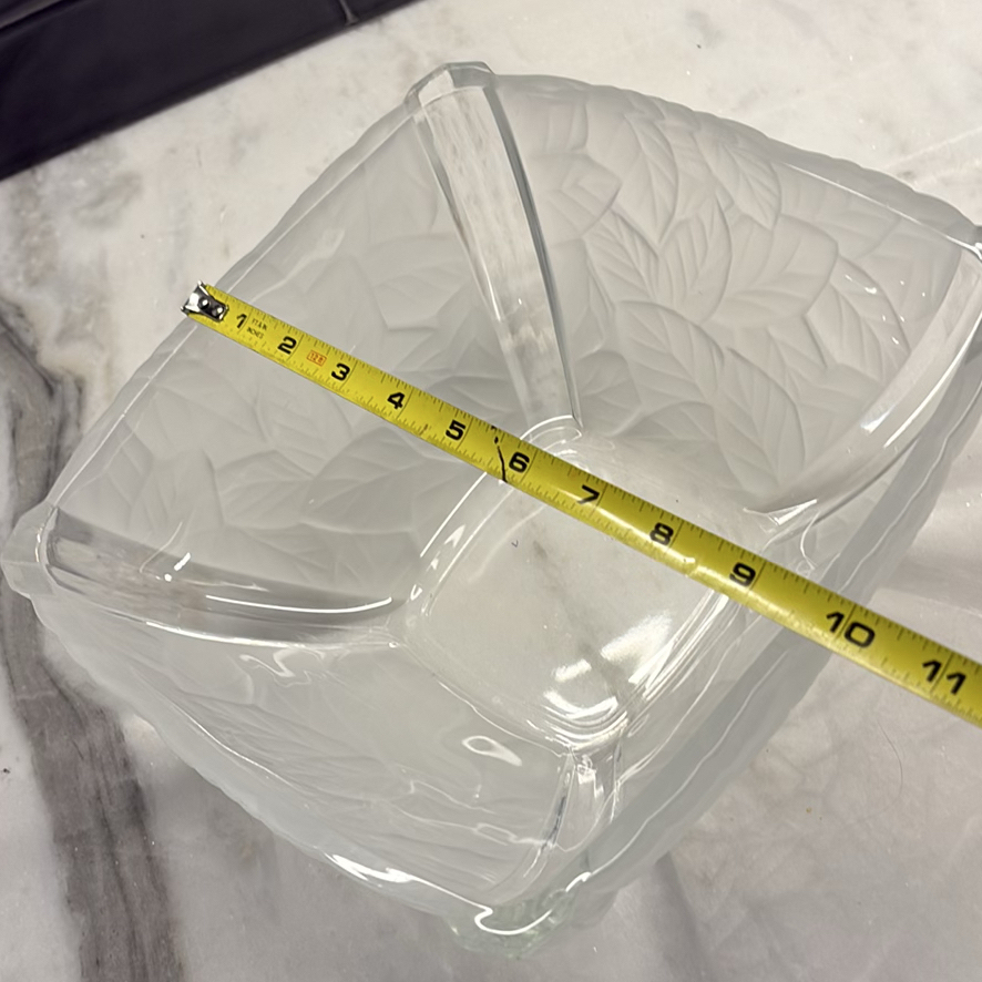 Clear Glass Leaf Pattern Bowls - image 10 of 12