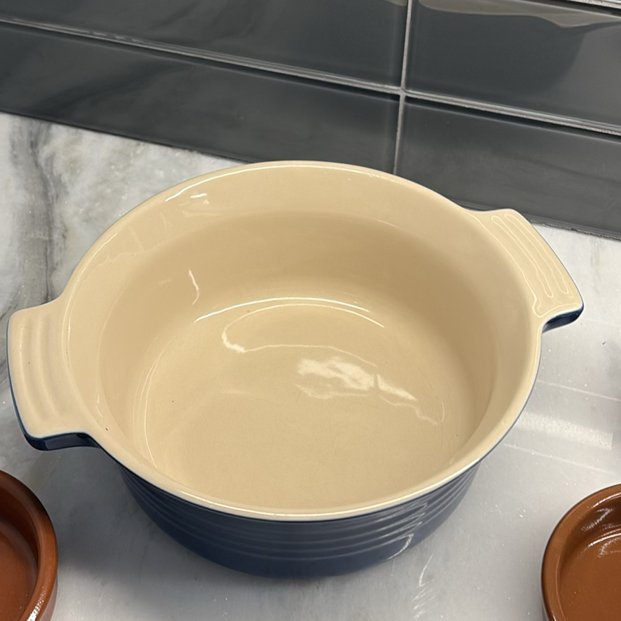 Le CREUSET Blue Covered Casserole Dish with Six Small Ramekins - image 3 of 9