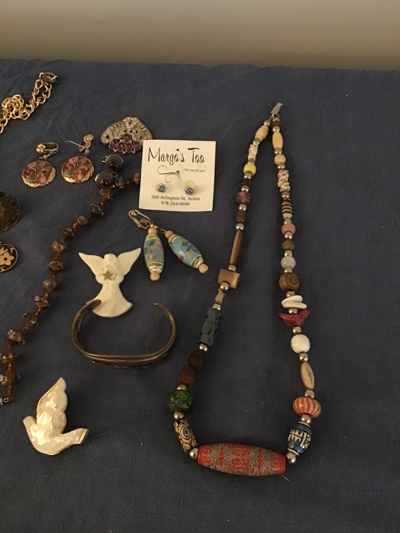 Assorted Costume Jewelry Collection - image 3 of 3
