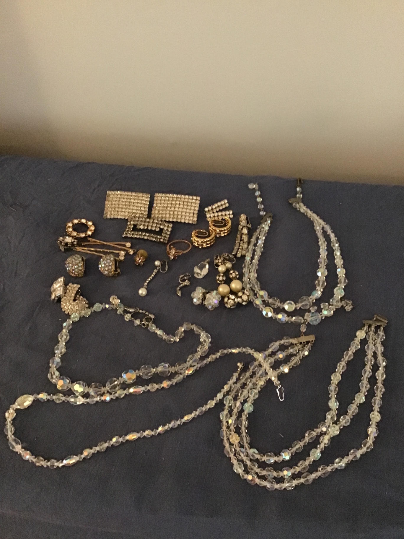 Assorted crystal jewelry - image 1 of 3