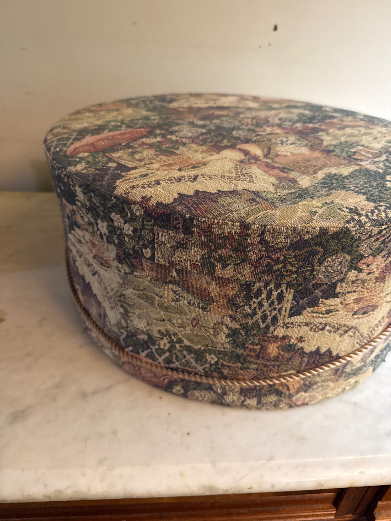 Round tapestry hatbox with blue and yellow hats - image 3 of 4