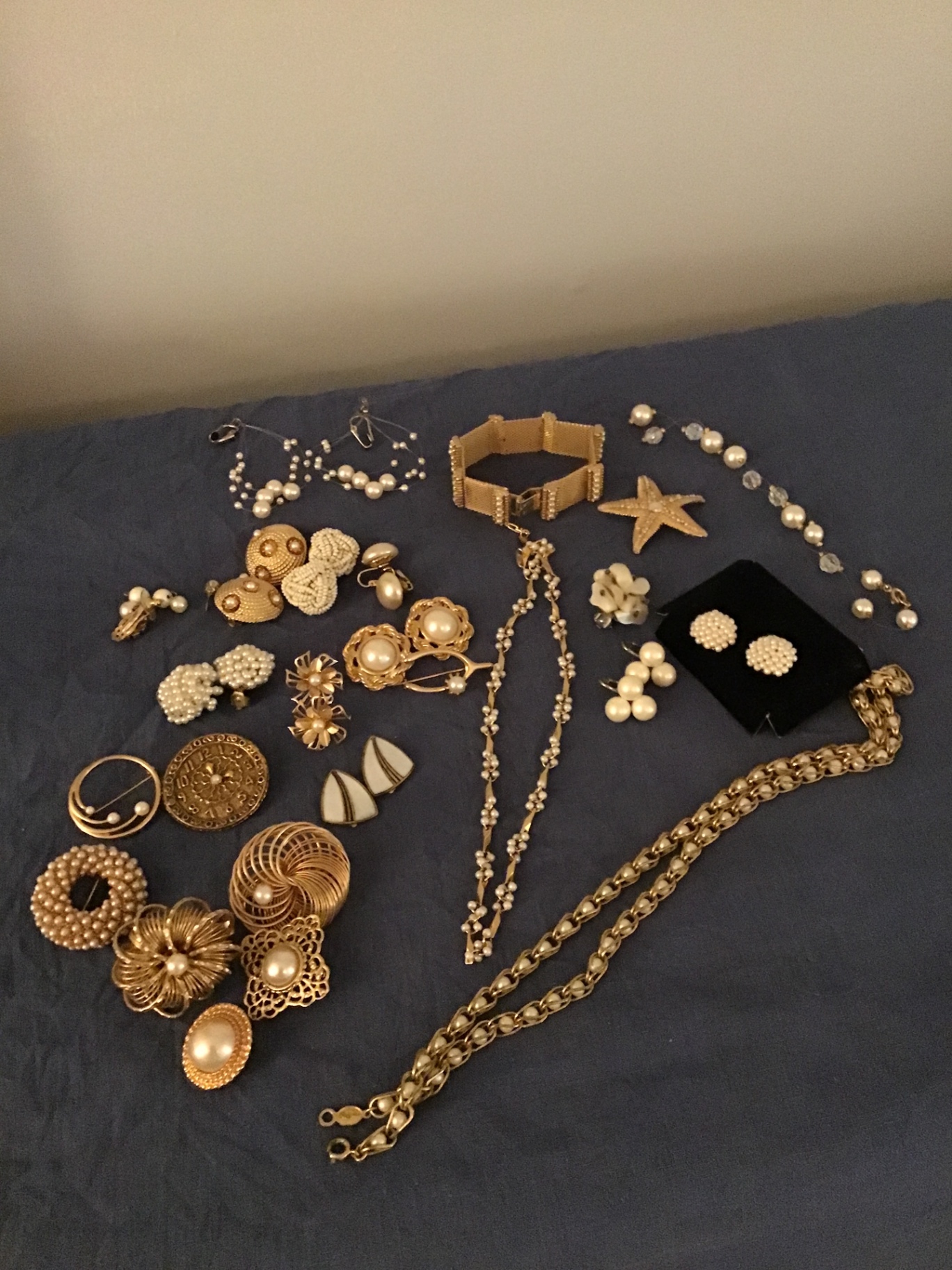 Assorted gold-tone and  ‘pearl ‘jewelry collection - image 1 of 3
