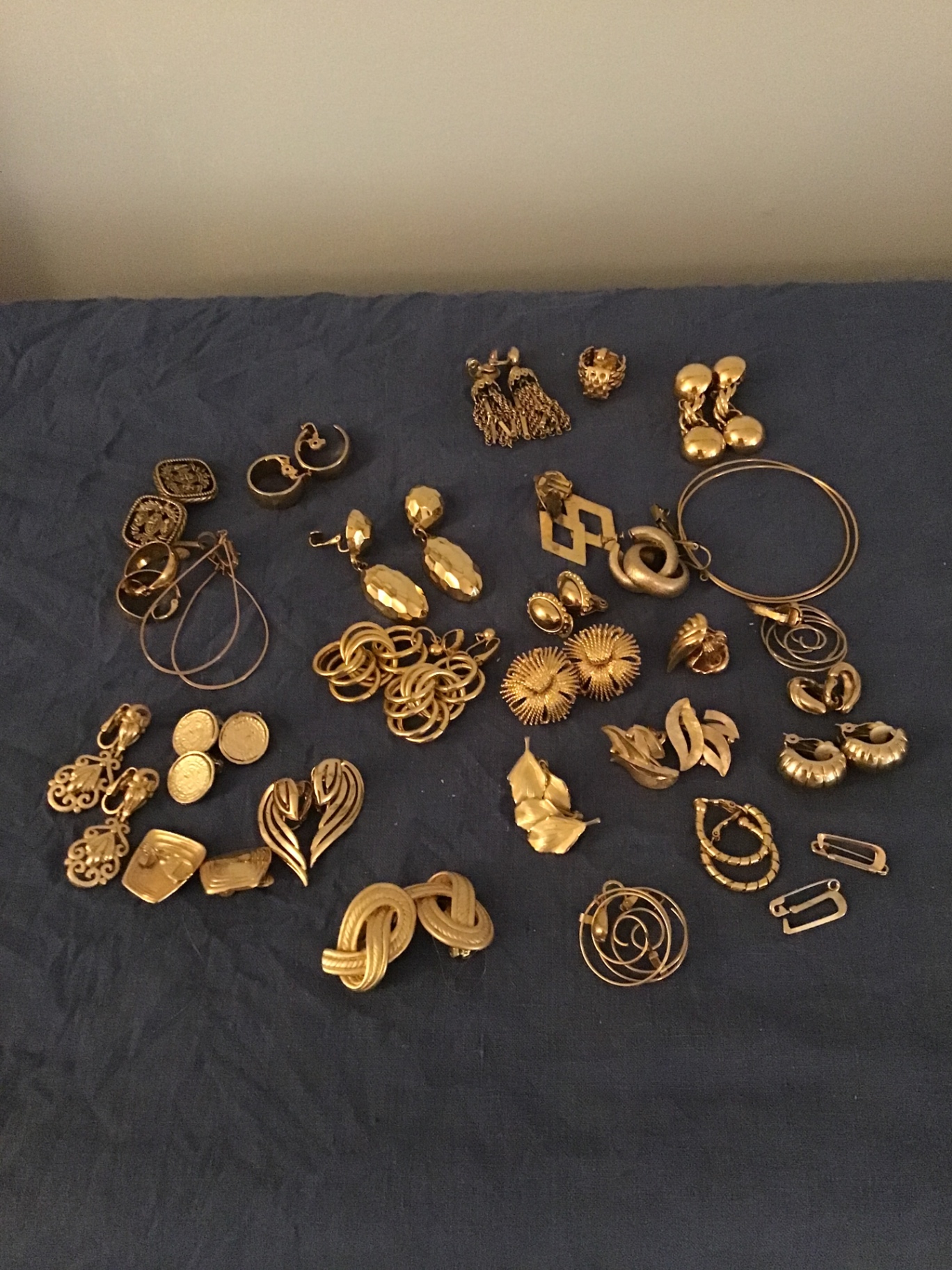 Gold-toned earrings collection - image 1 of 3