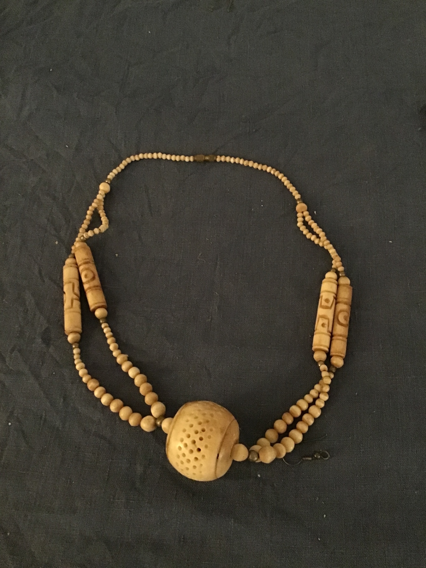 Statement  necklaces  - image 7 of 7