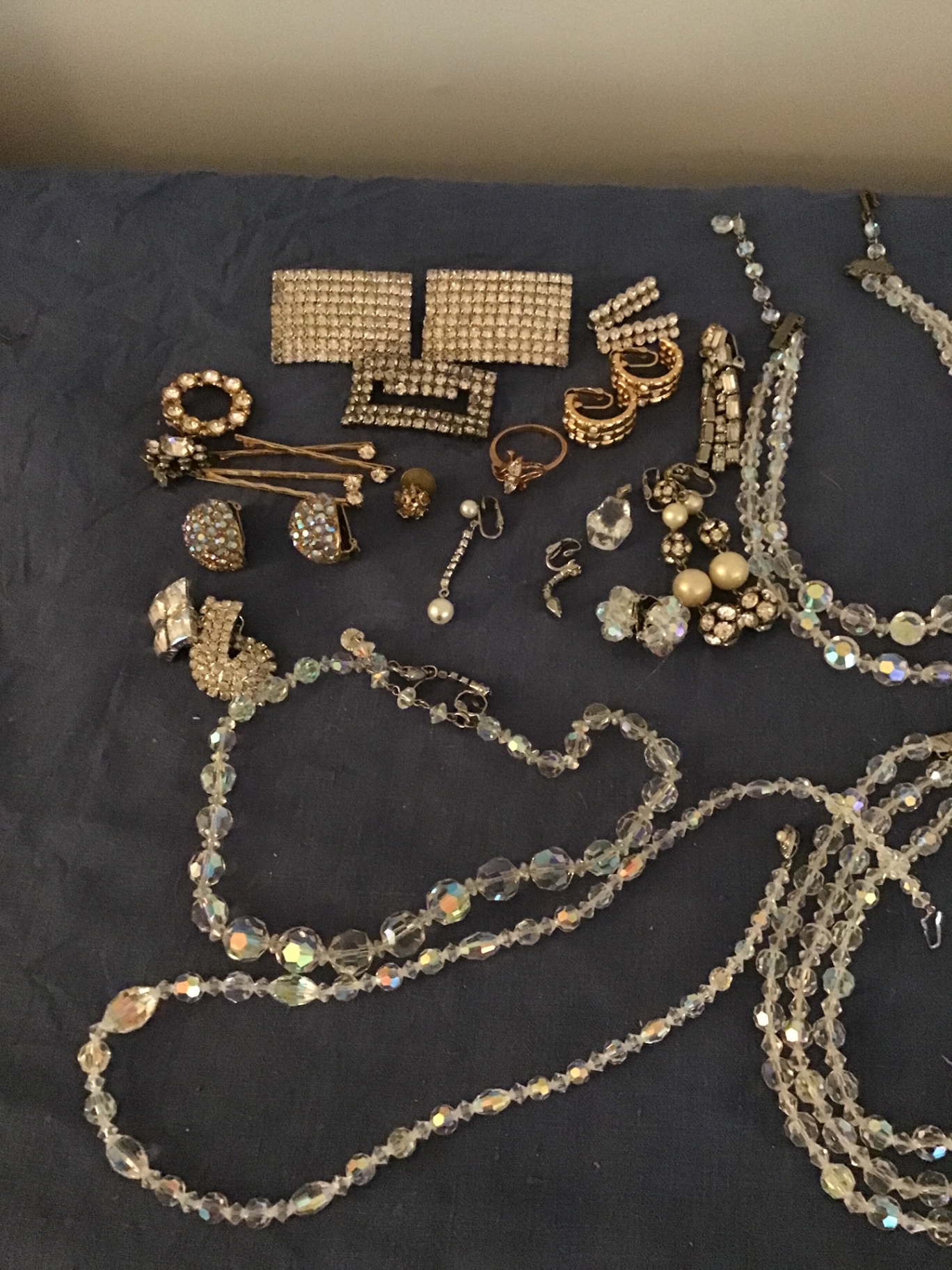 Assorted crystal jewelry - image 2 of 3