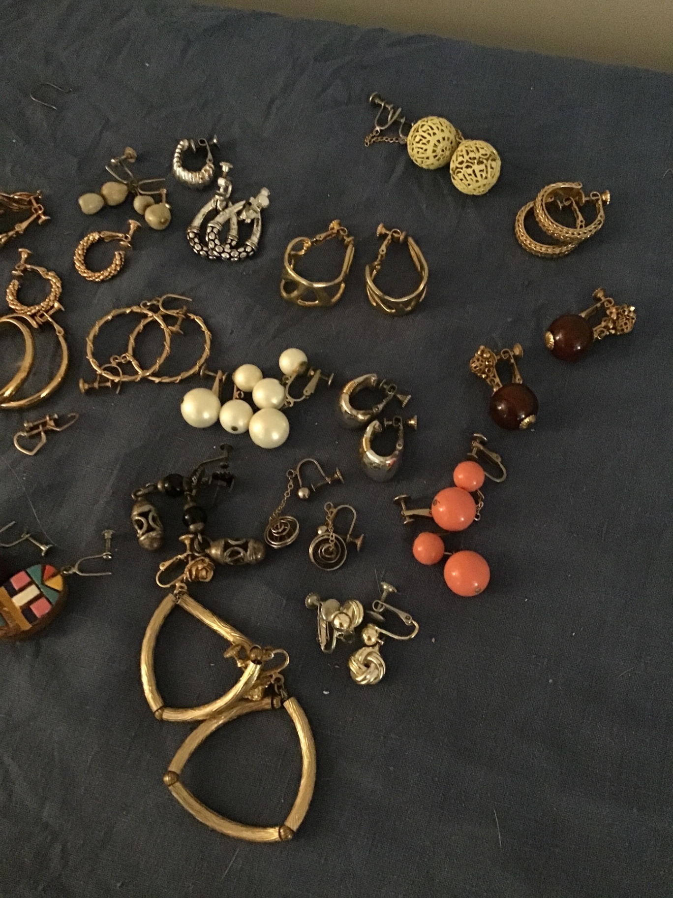 A collection of Vintage earrings with screw backs - image 3 of 3