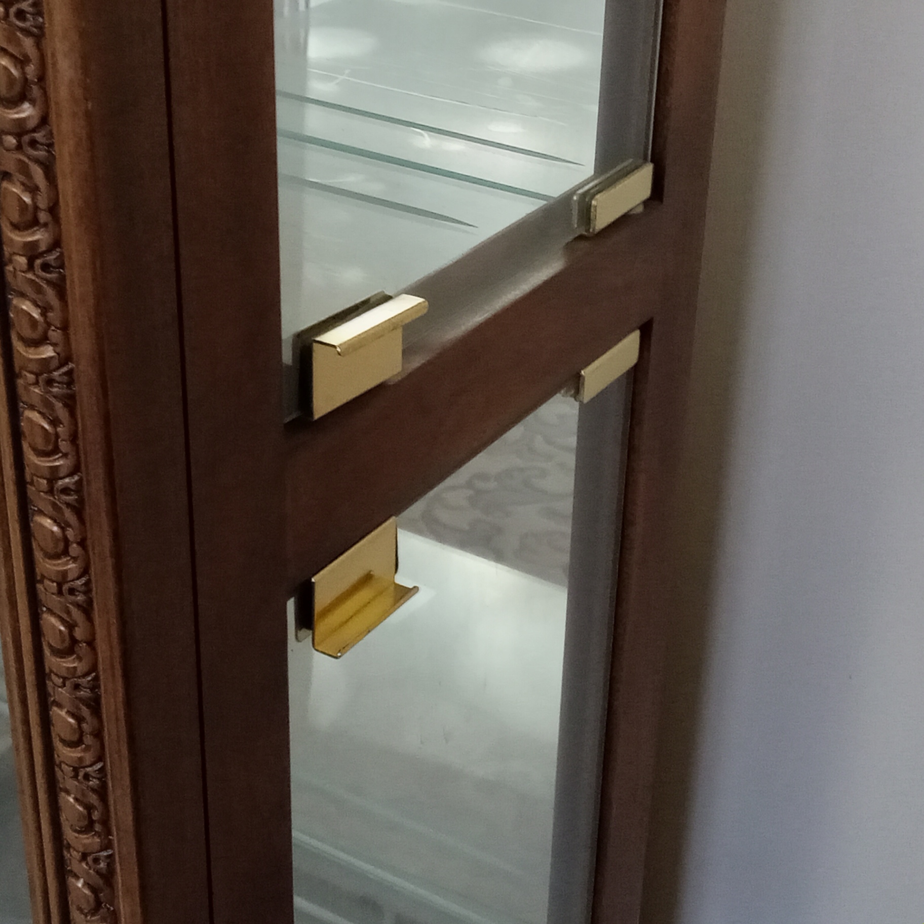 Vintage Display Cabinet - image 5 of 9