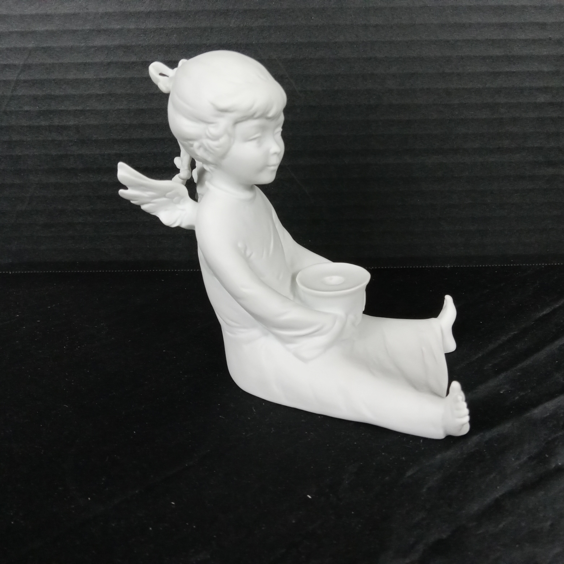Kaiser Porzellan Angel Figurines - image 13 of 17