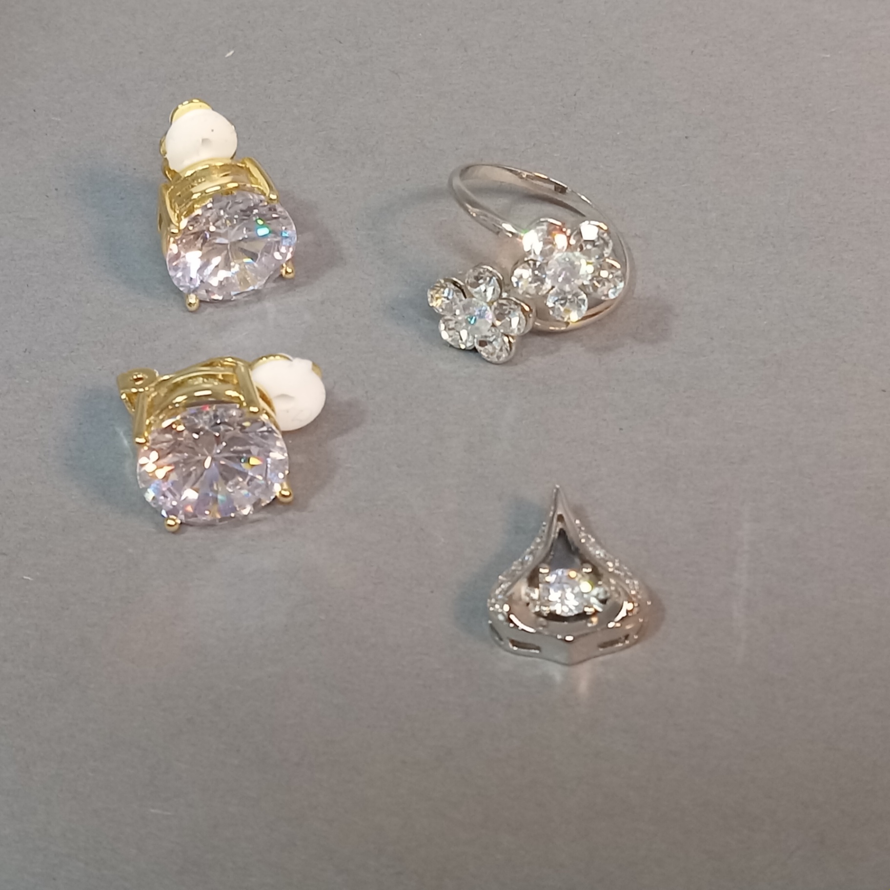 Spring Costume Jewelry Bling - image 18 of 18