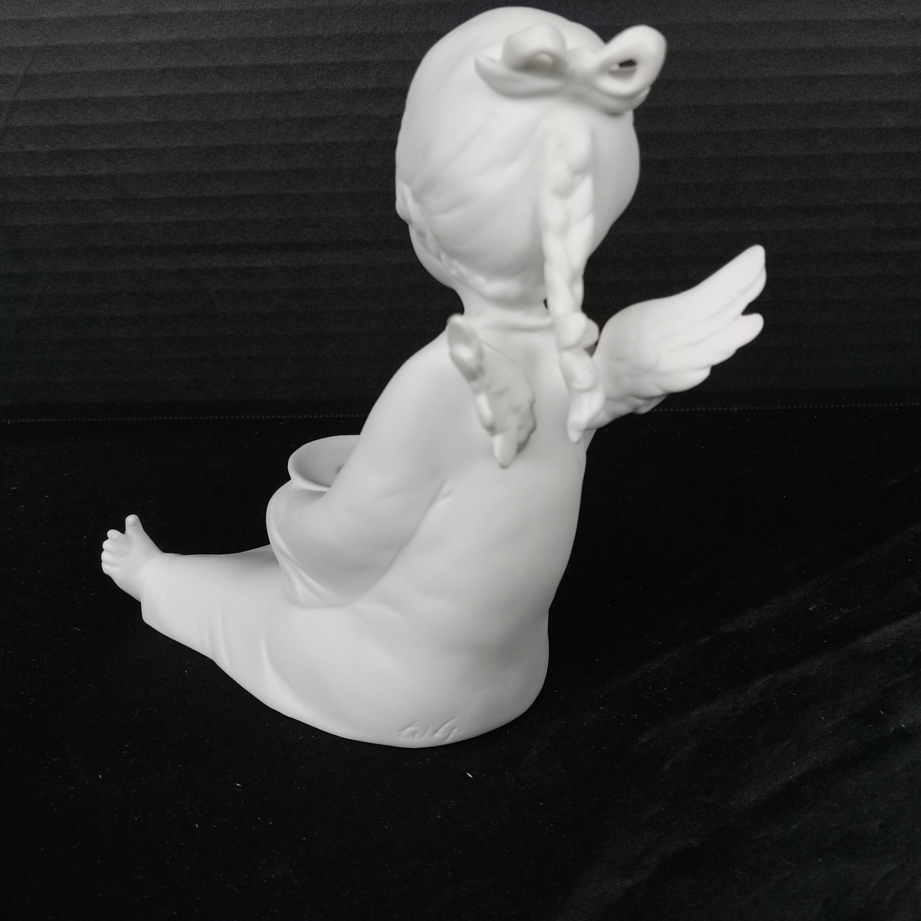 Kaiser Porzellan Angel Figurines - image 14 of 17