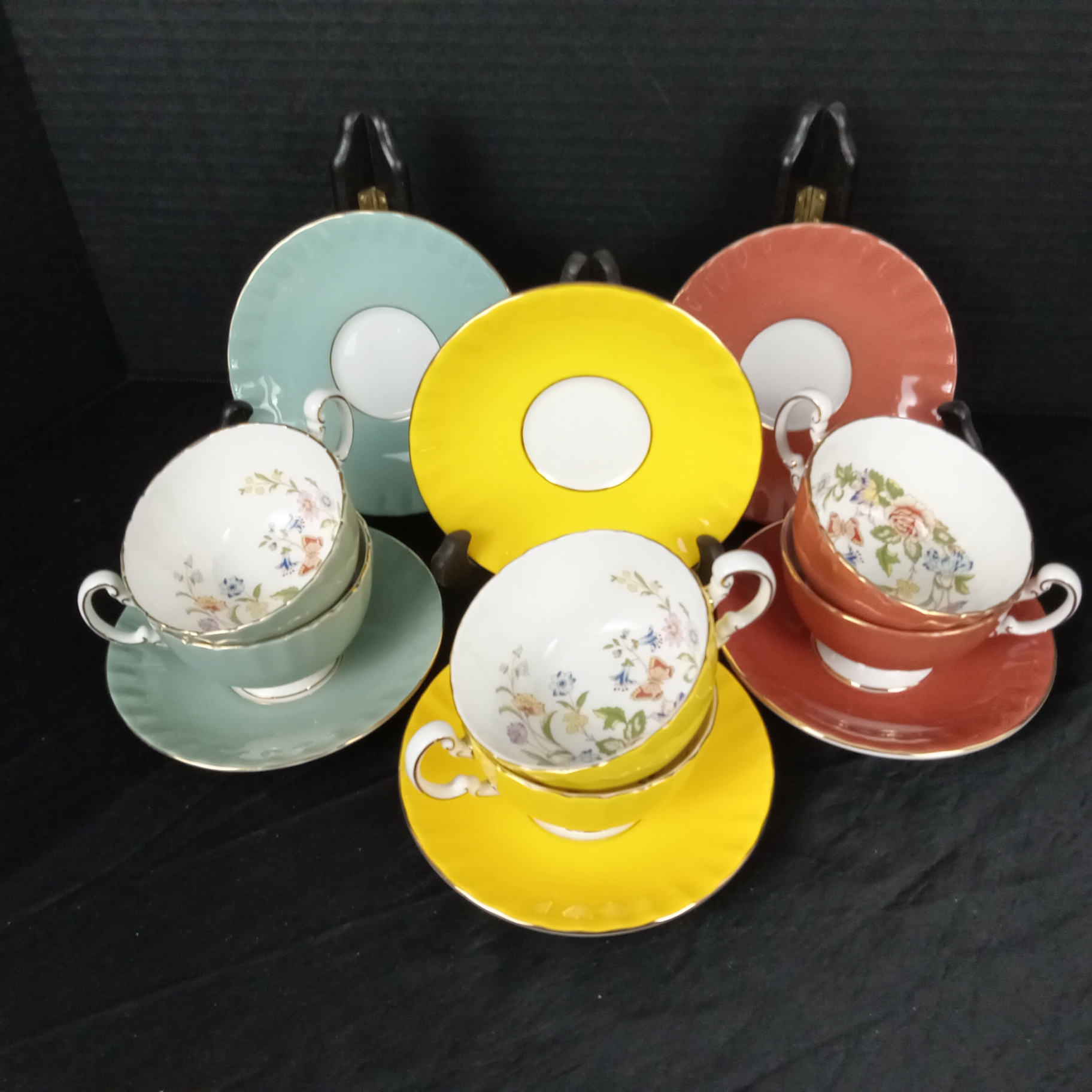 Aynsley Cottage Garden Color Way Cups/Saucers - image 2 of 17
