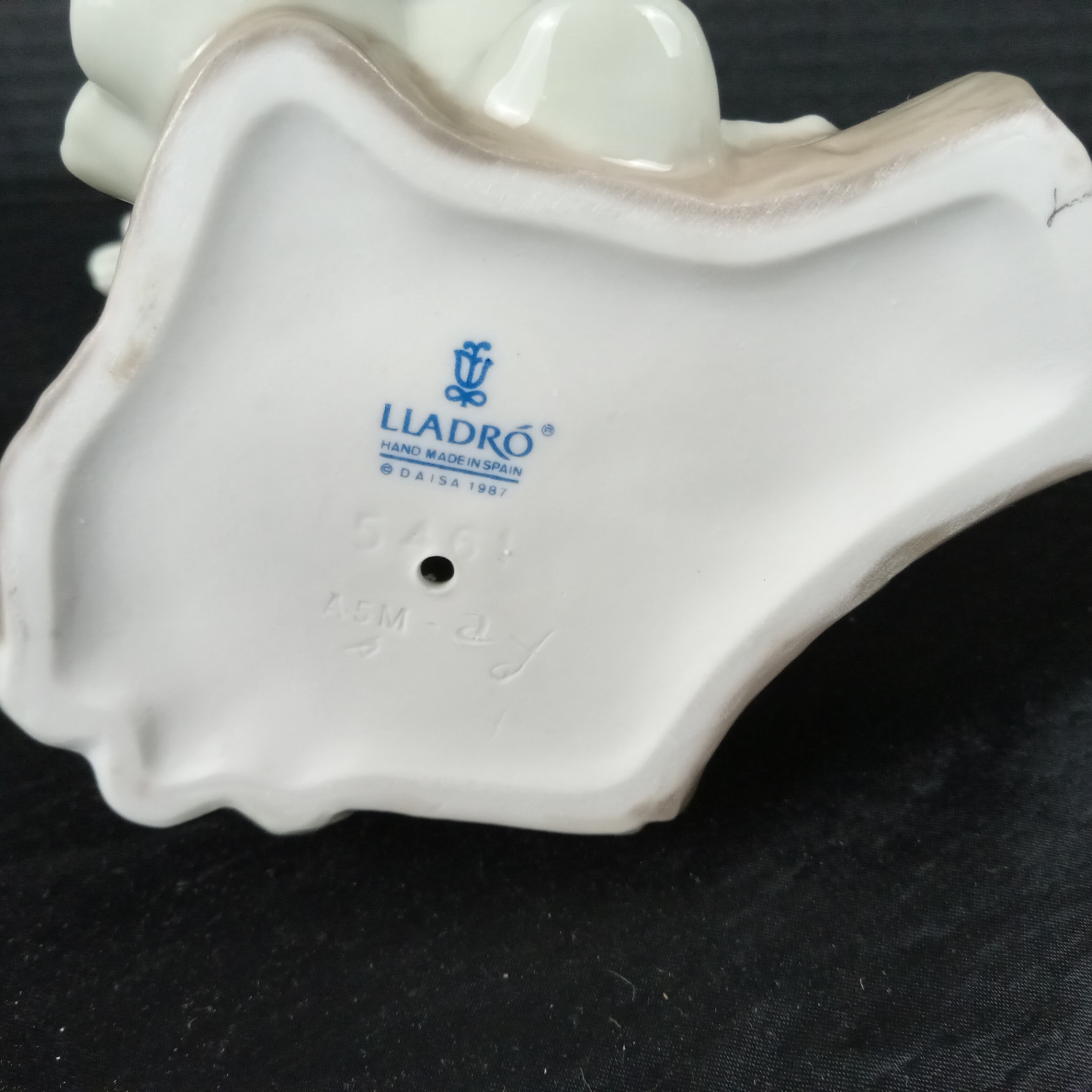 Lladro Koalas on a Branch Figurine - image 5 of 6