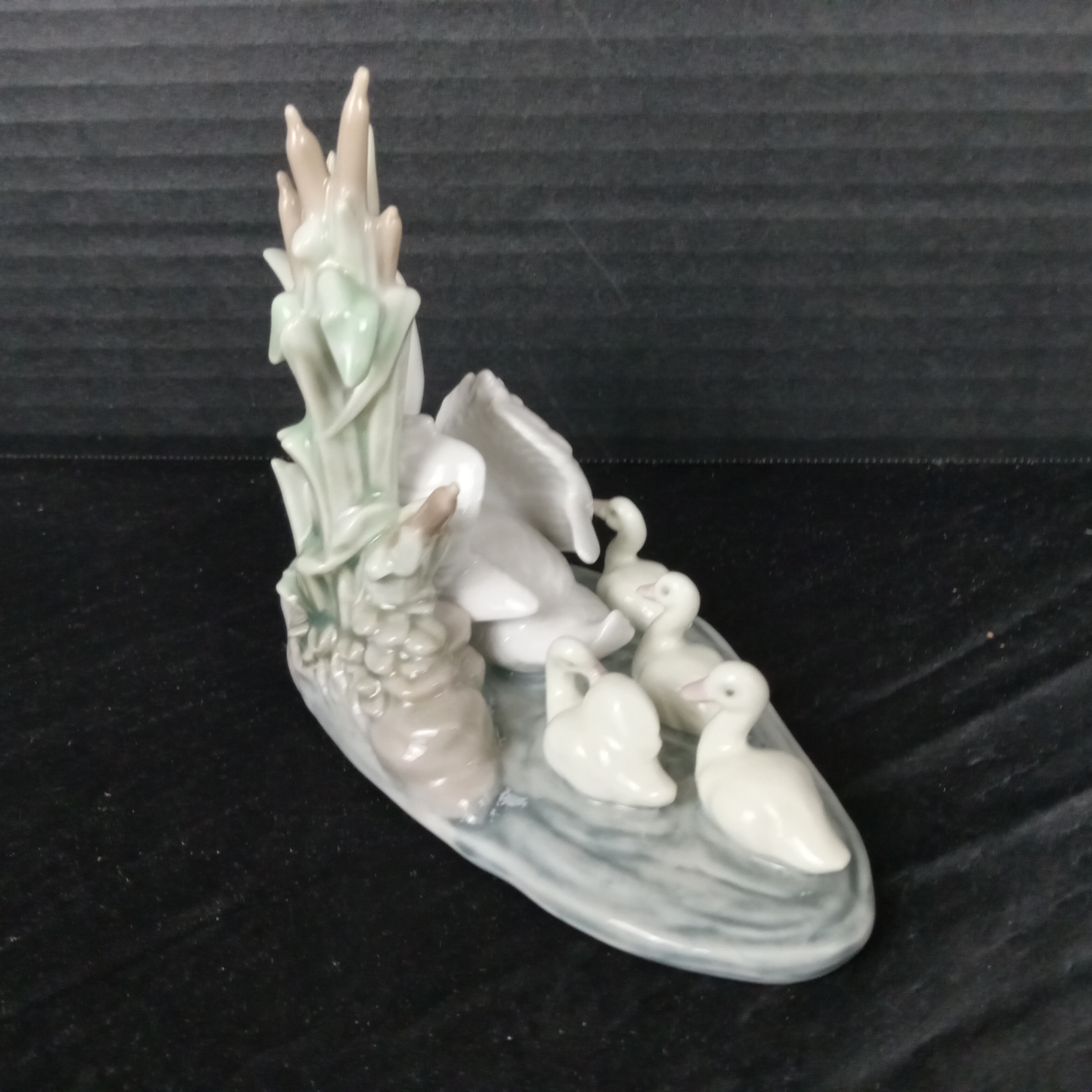 Lladro Ducks & Swans Figurines - image 3 of 10