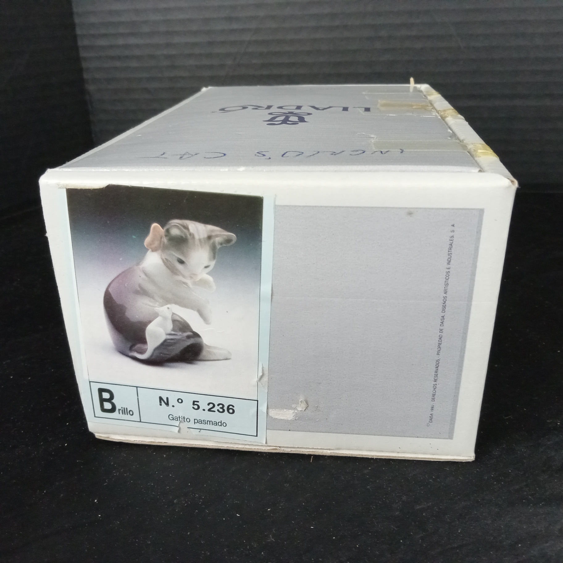 Lladro Girl w/Cat & Playful Kitten Figurines - image 11 of 12