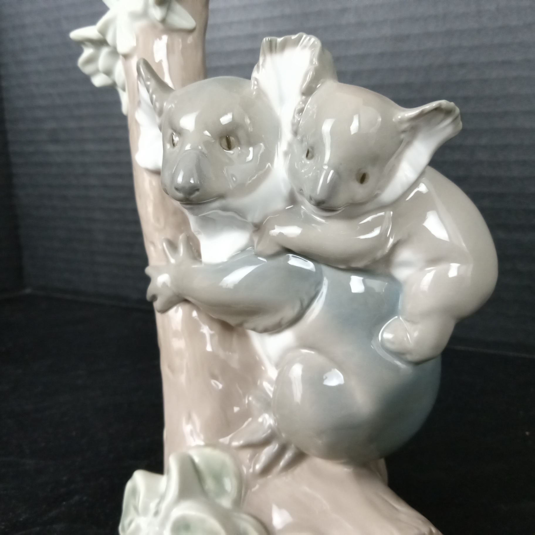 Lladro Koalas on a Branch Figurine - image 4 of 6