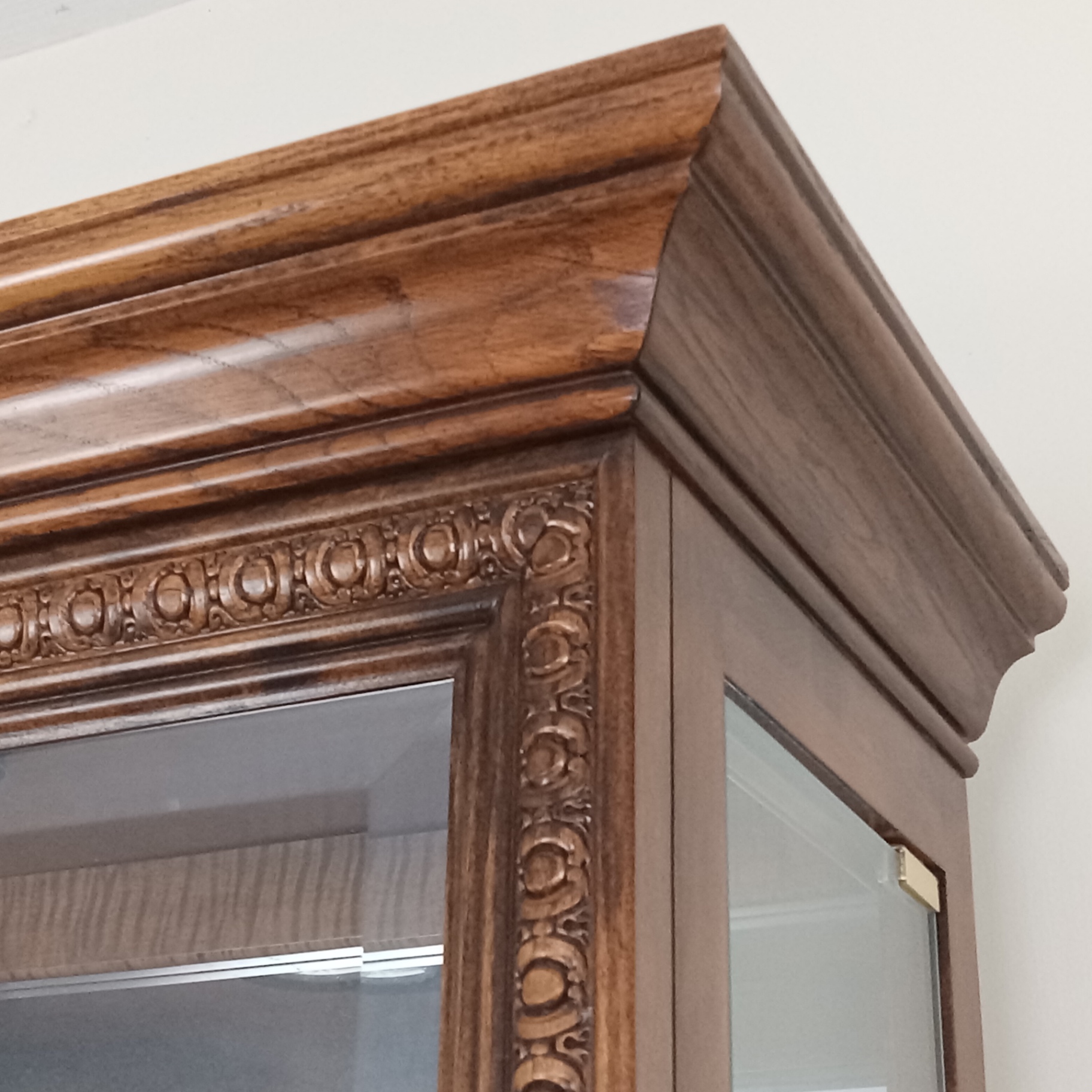 Vintage Display Cabinet - image 4 of 9