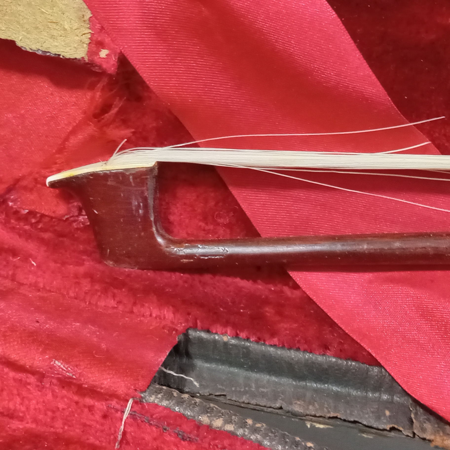 Vintage Musical Instruments - image 32 of 39