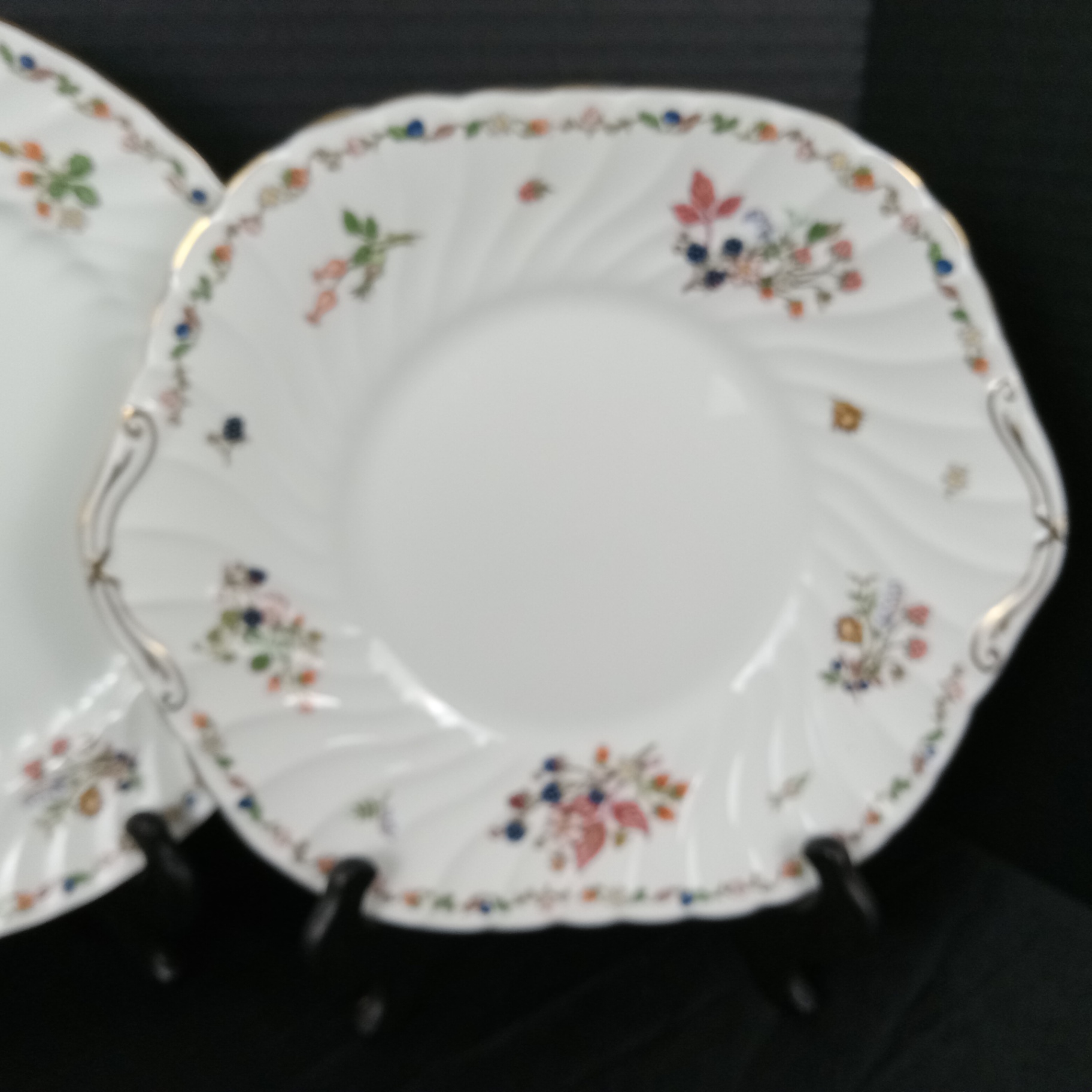 Aynsley China Somerset Blackberry Hostess Pieces - image 7 of 12