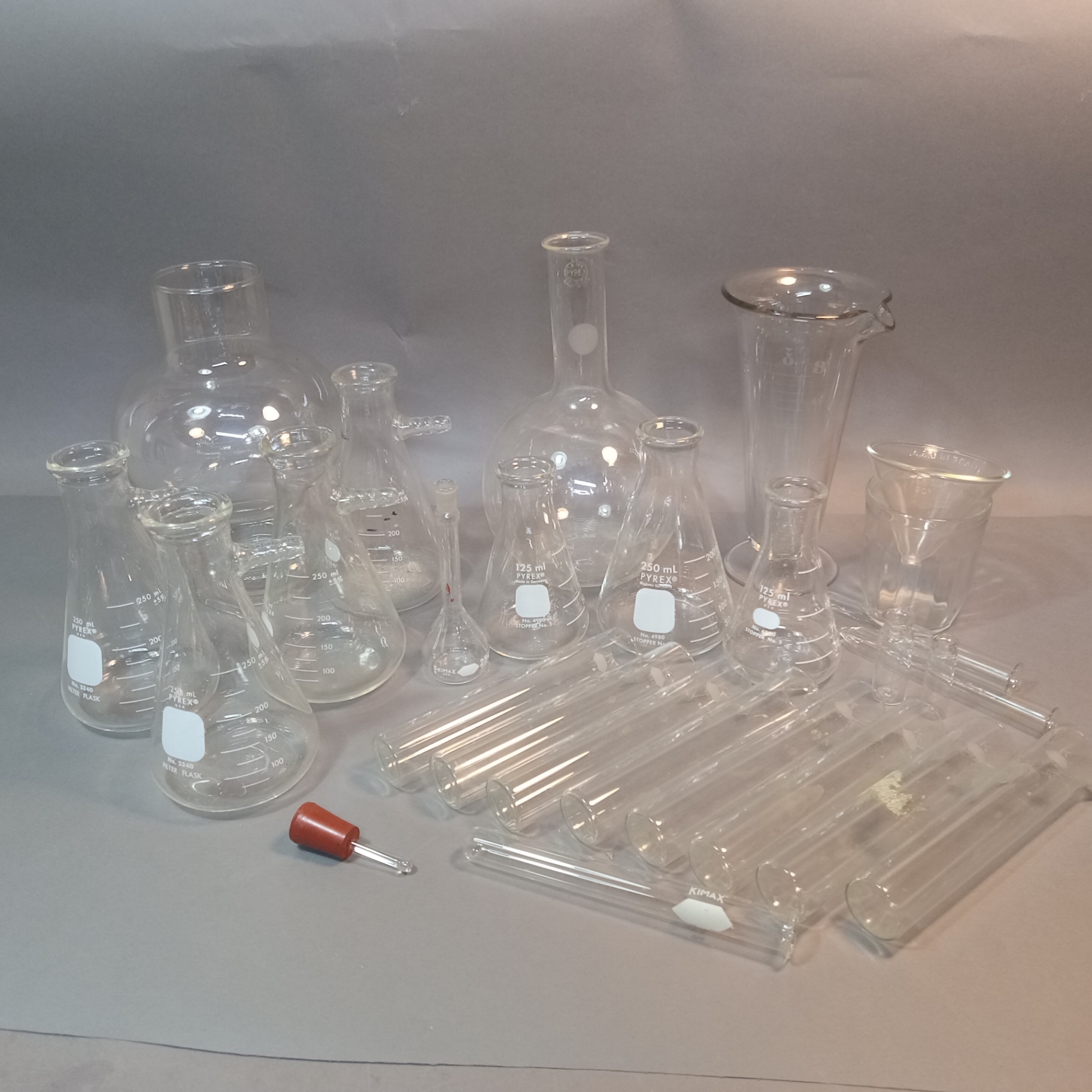 Vintage Pyrex & Kimax - image 1 of 24