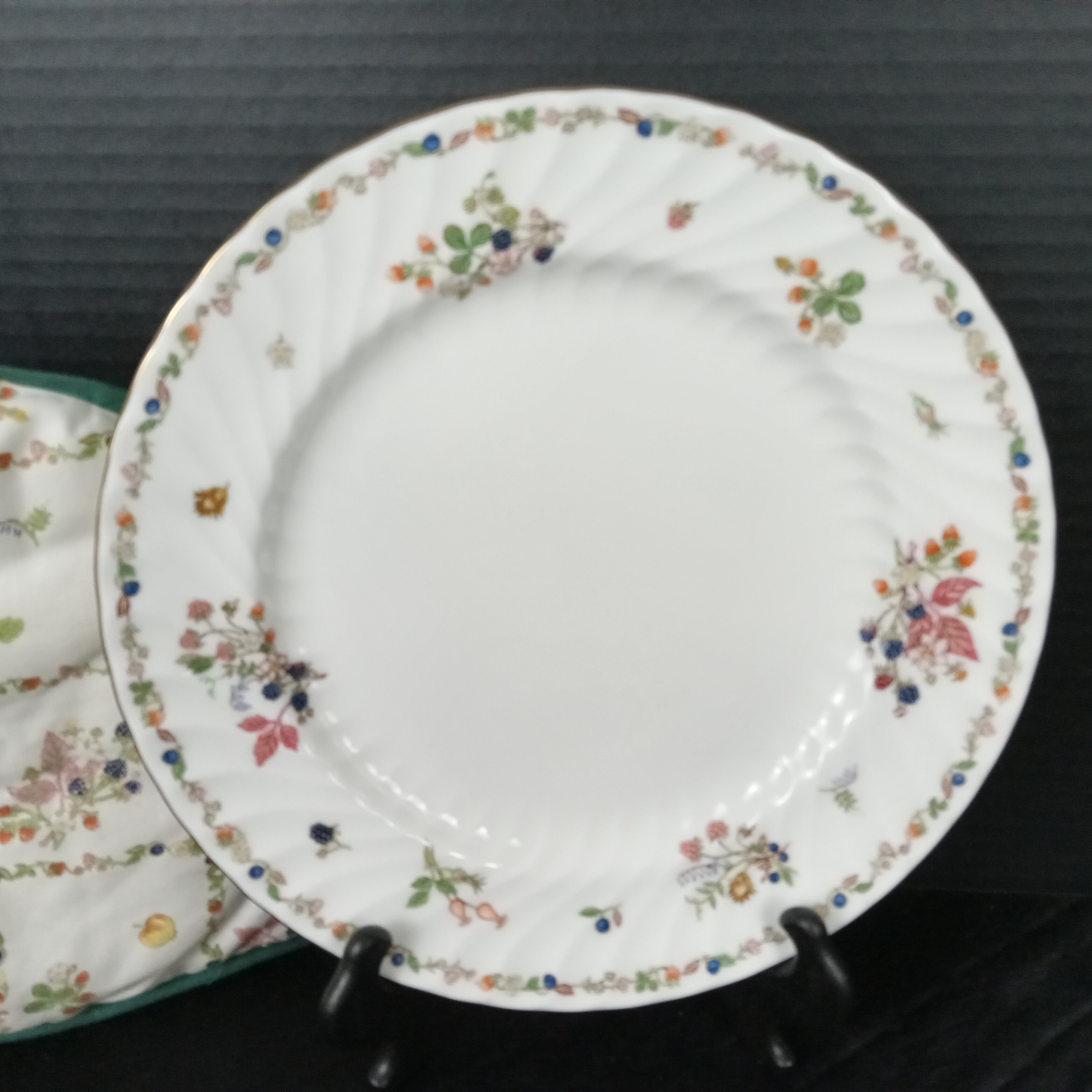 Aynsley China Somerset Blackberry Hostess Pieces - image 9 of 12