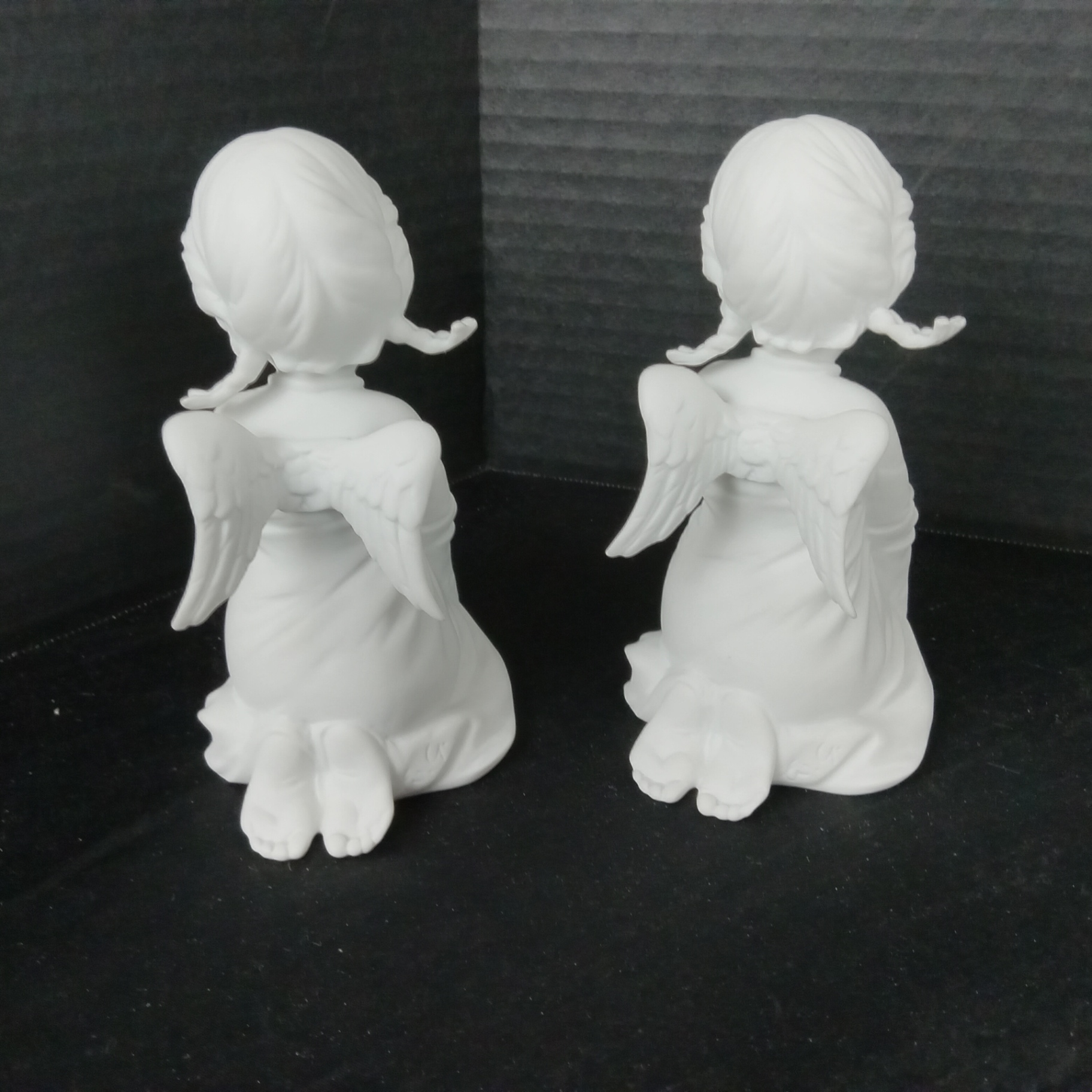 Kaiser Porzellan Angel Figurines - image 3 of 17