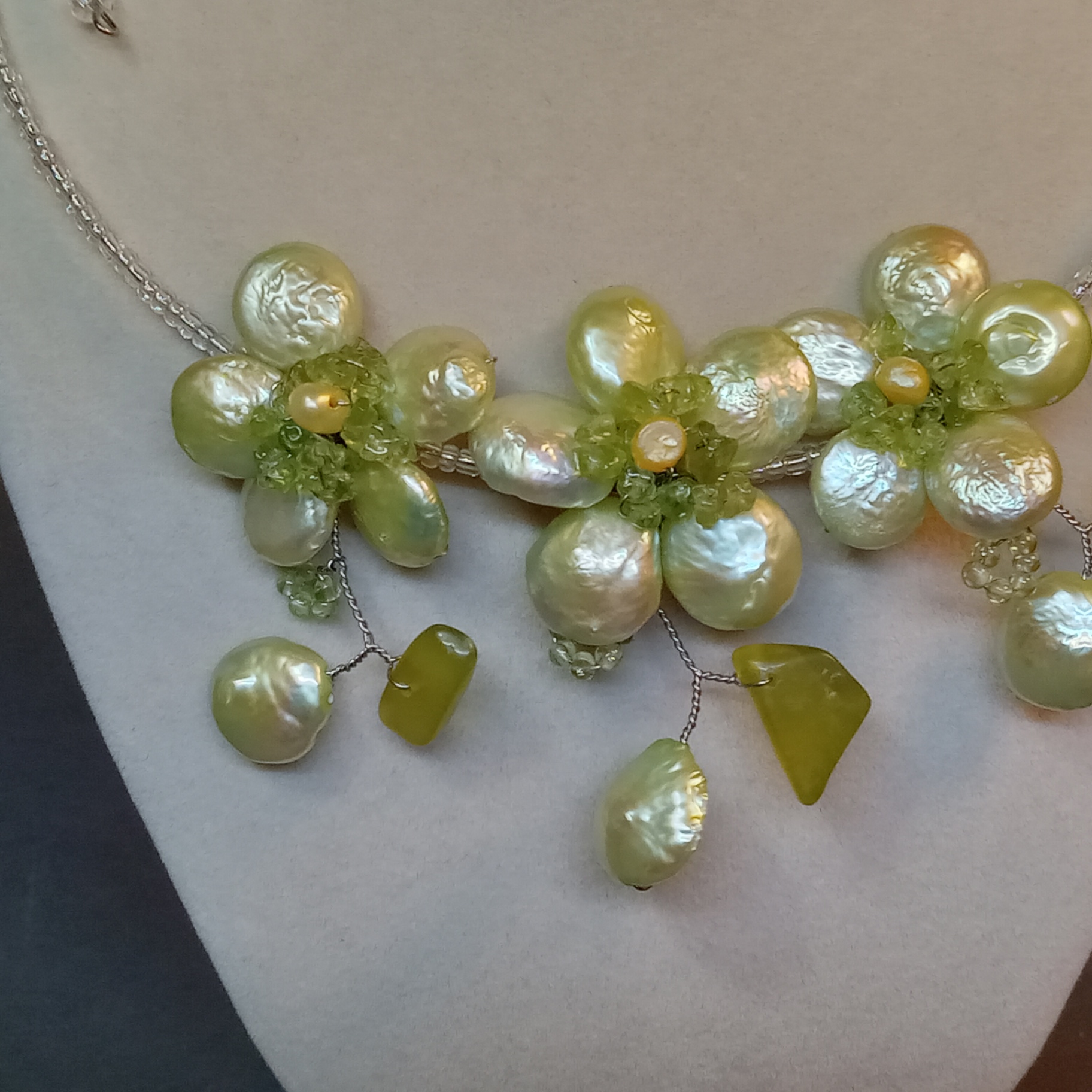 Hand Beaded Floral Jewelry - Pastels - image 12 of 18