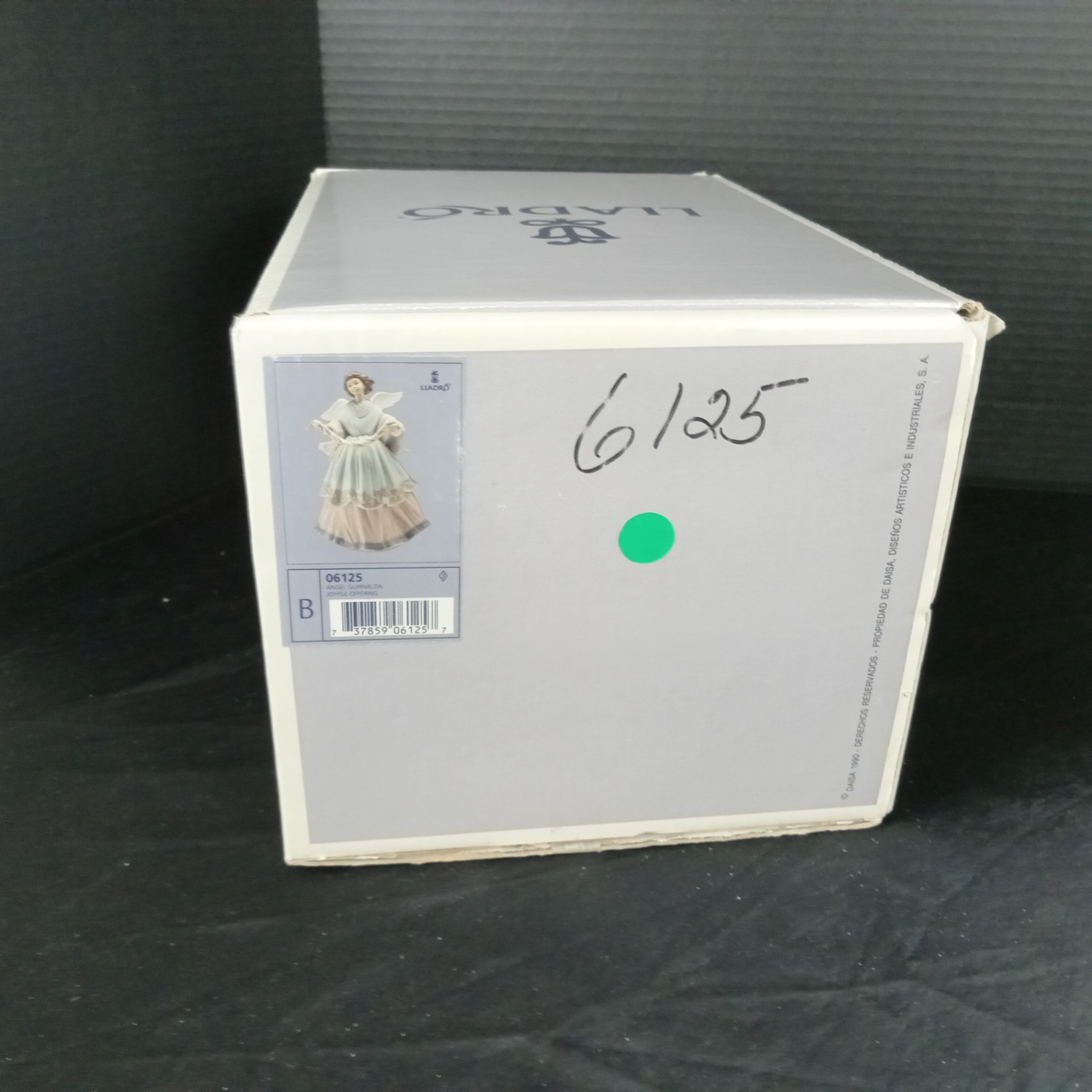 Lladro Angel w/Garland Figurine - image 6 of 6