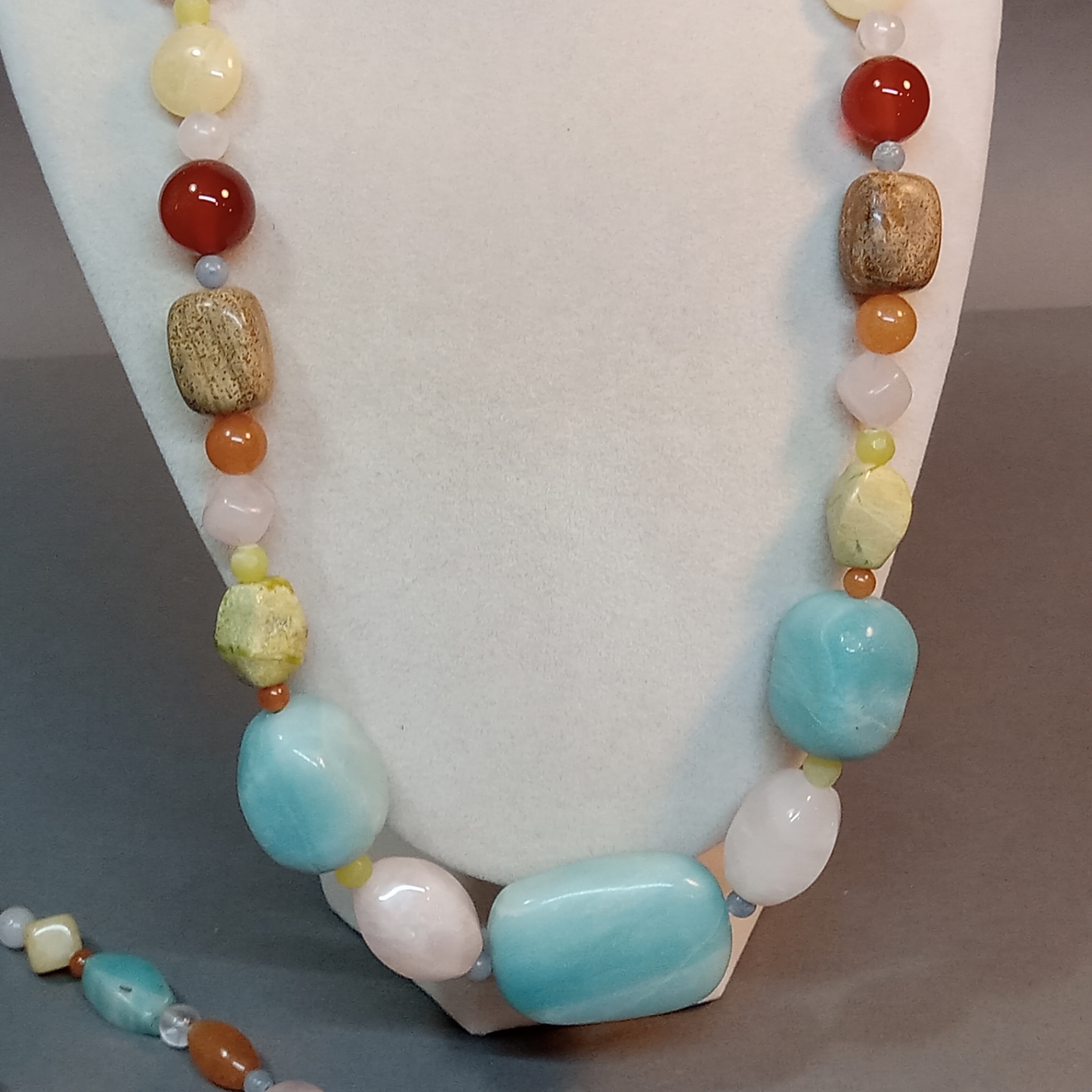 Hand Beaded Jewelry - image 14 of 15