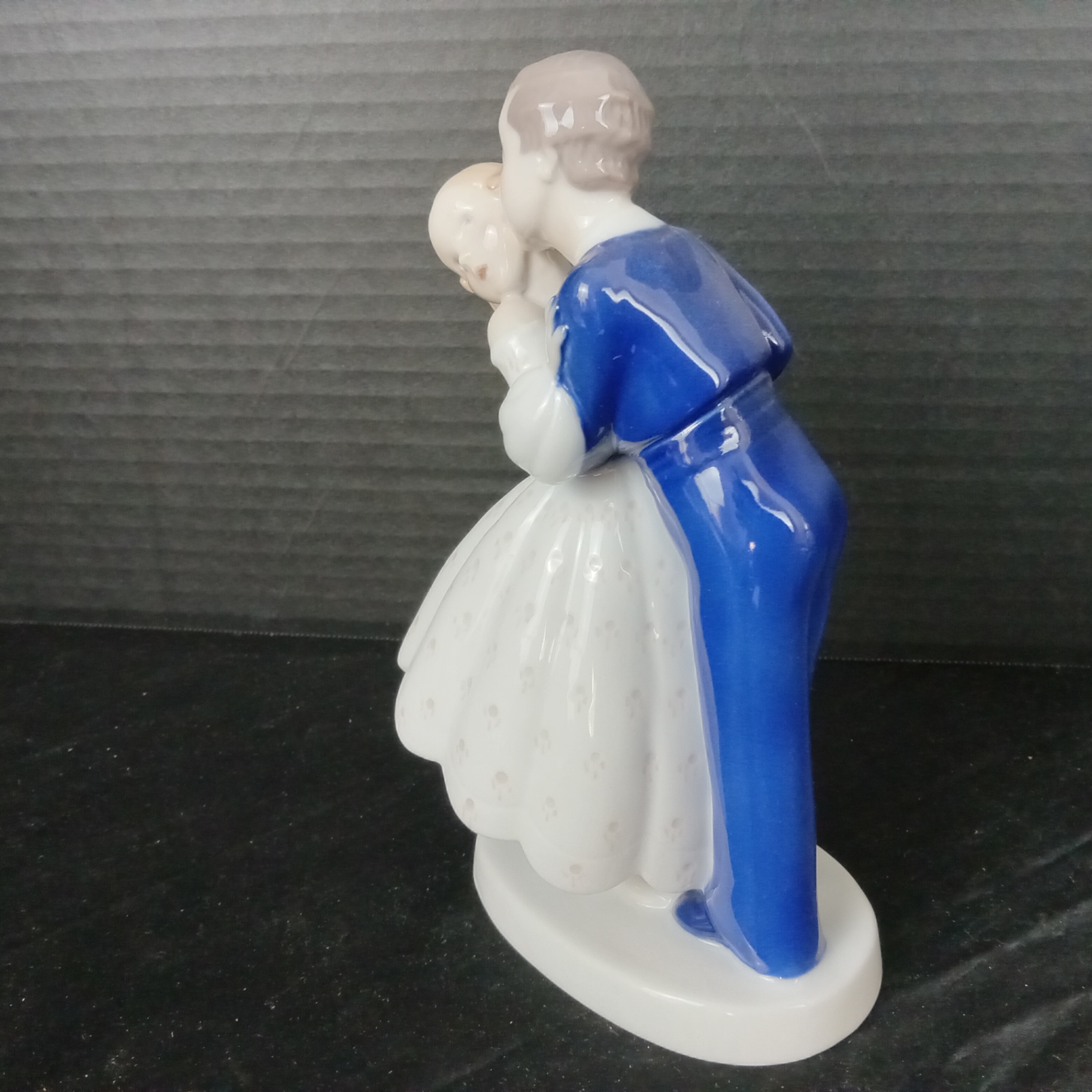 Vintage B & G Figurines - image 4 of 9