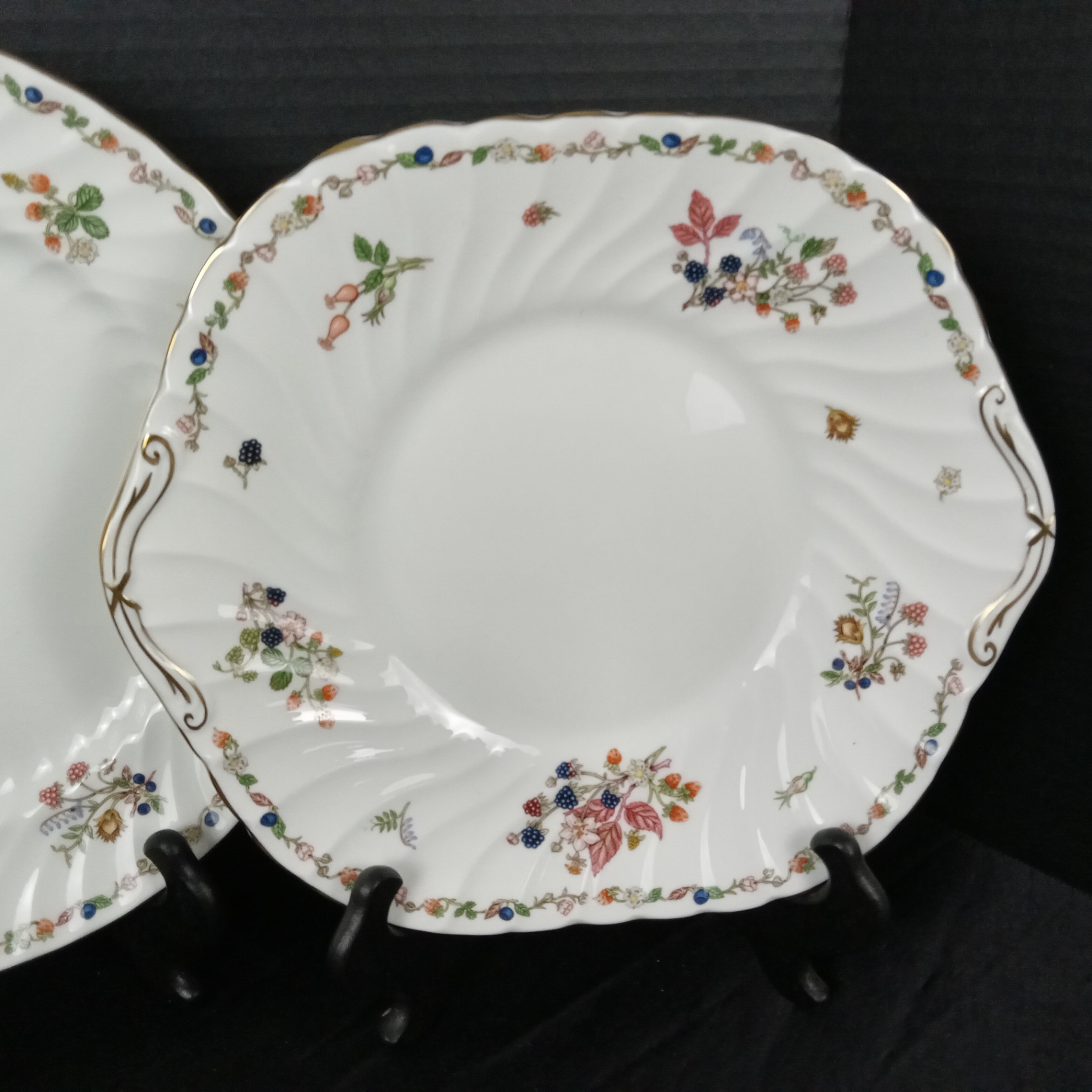 Aynsley China Somerset Blackberry Hostess Pieces - image 8 of 12