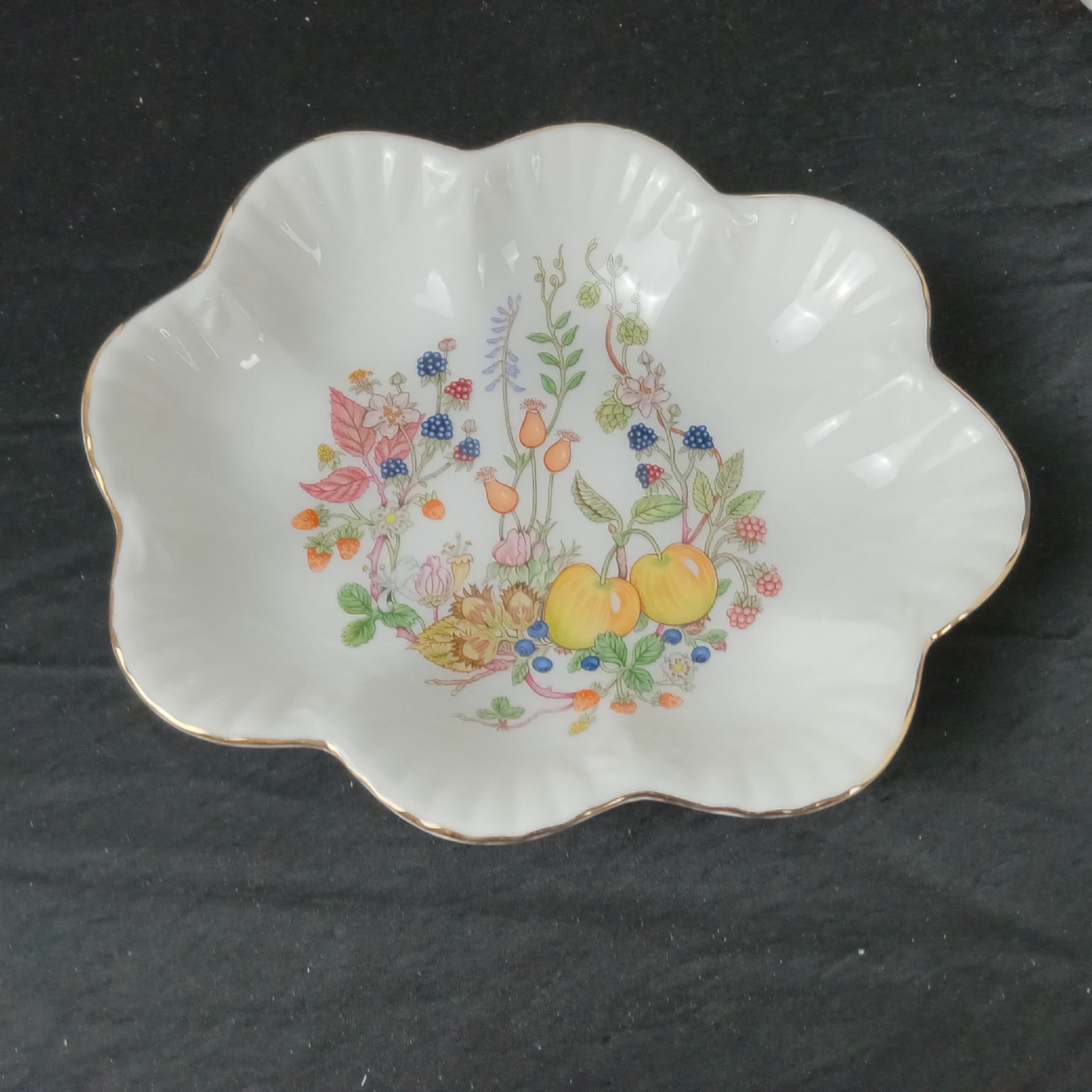 Aynsley China Somerset Hostess Pieces - image 2 of 17